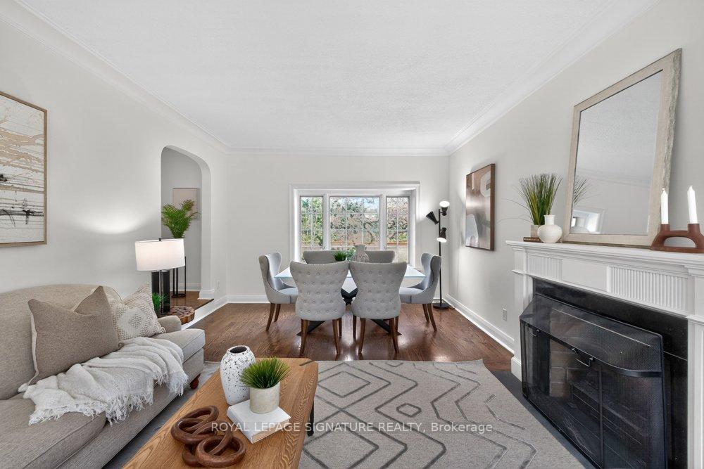 Photo 9 of 2 Pine Ridge Drive, Scarborough, Cliffcrest — HOMEH
