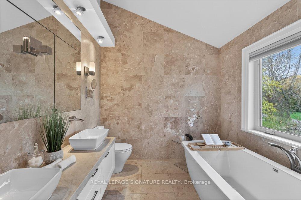 Photo 33 of 2 Pine Ridge Drive, Scarborough, Cliffcrest — HOMEH