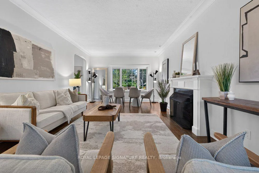 Photo 10 of 2 Pine Ridge Drive, Scarborough, Cliffcrest — HOMEH