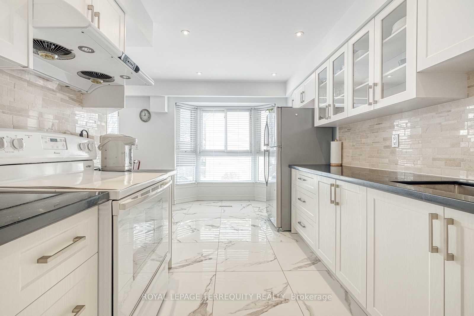 Photo 11 of Unit 44, 26 Nebula Star Way, North York, Henry Farm — HOMEH
