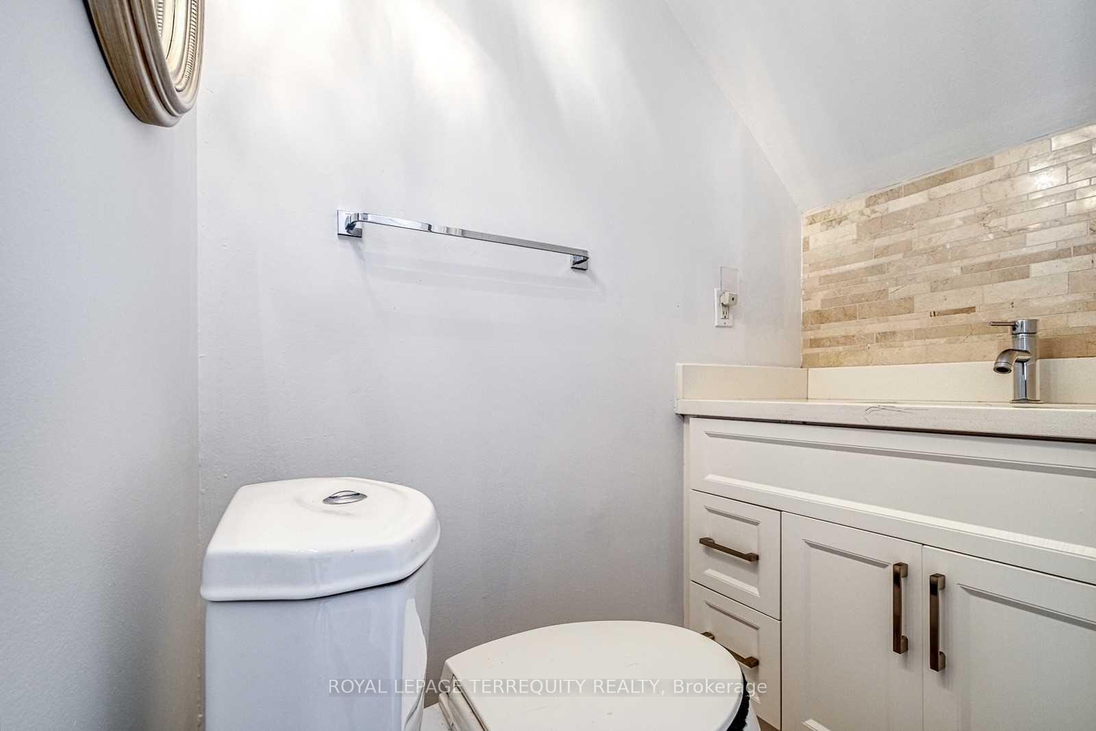 Photo 17 of Unit 44, 26 Nebula Star Way, North York, Henry Farm — HOMEH