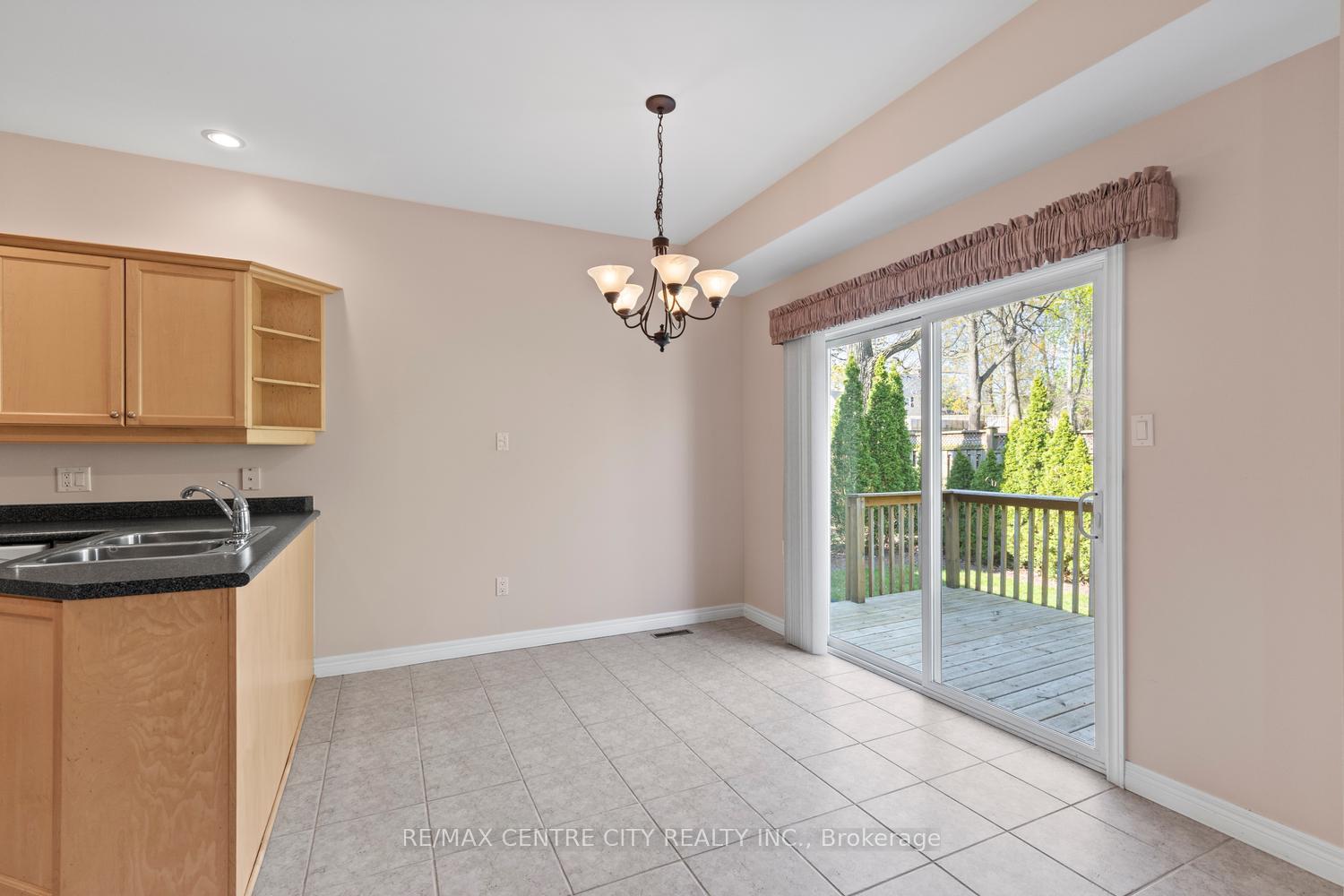 Photo 19 of Unit 5, 448 Commissioners Road E, London, South G — HOMEH