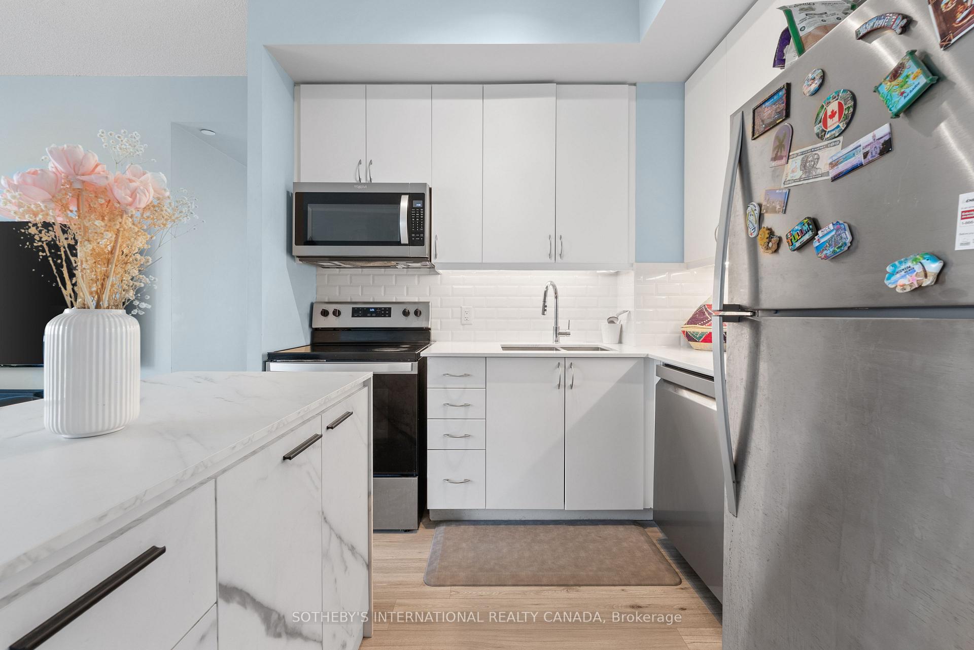 Photo 3 of Unit 809, 3220 Sheppard Avenue E, Scarborough, Tam O'Shanter-Sullivan — HOMEH