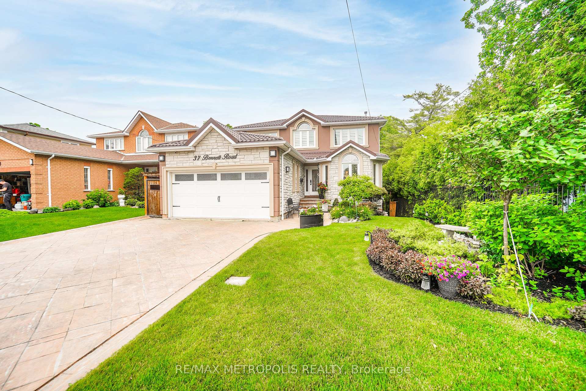Photo 9 of 37 Bennett Road, Scarborough, West Hill — HOMEH