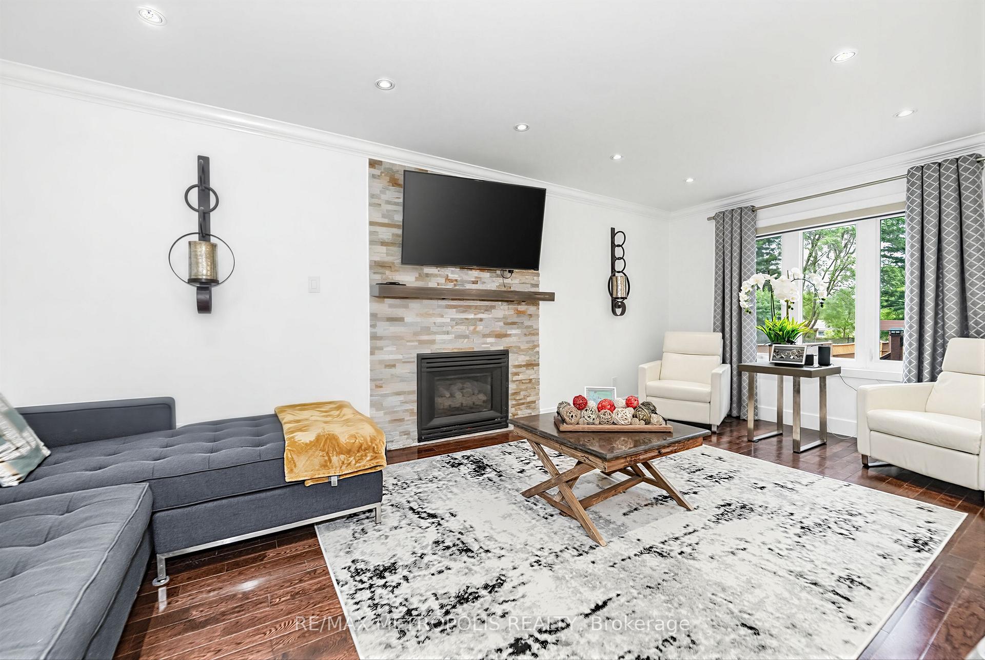 Photo 26 of 37 Bennett Road, Scarborough, West Hill — HOMEH