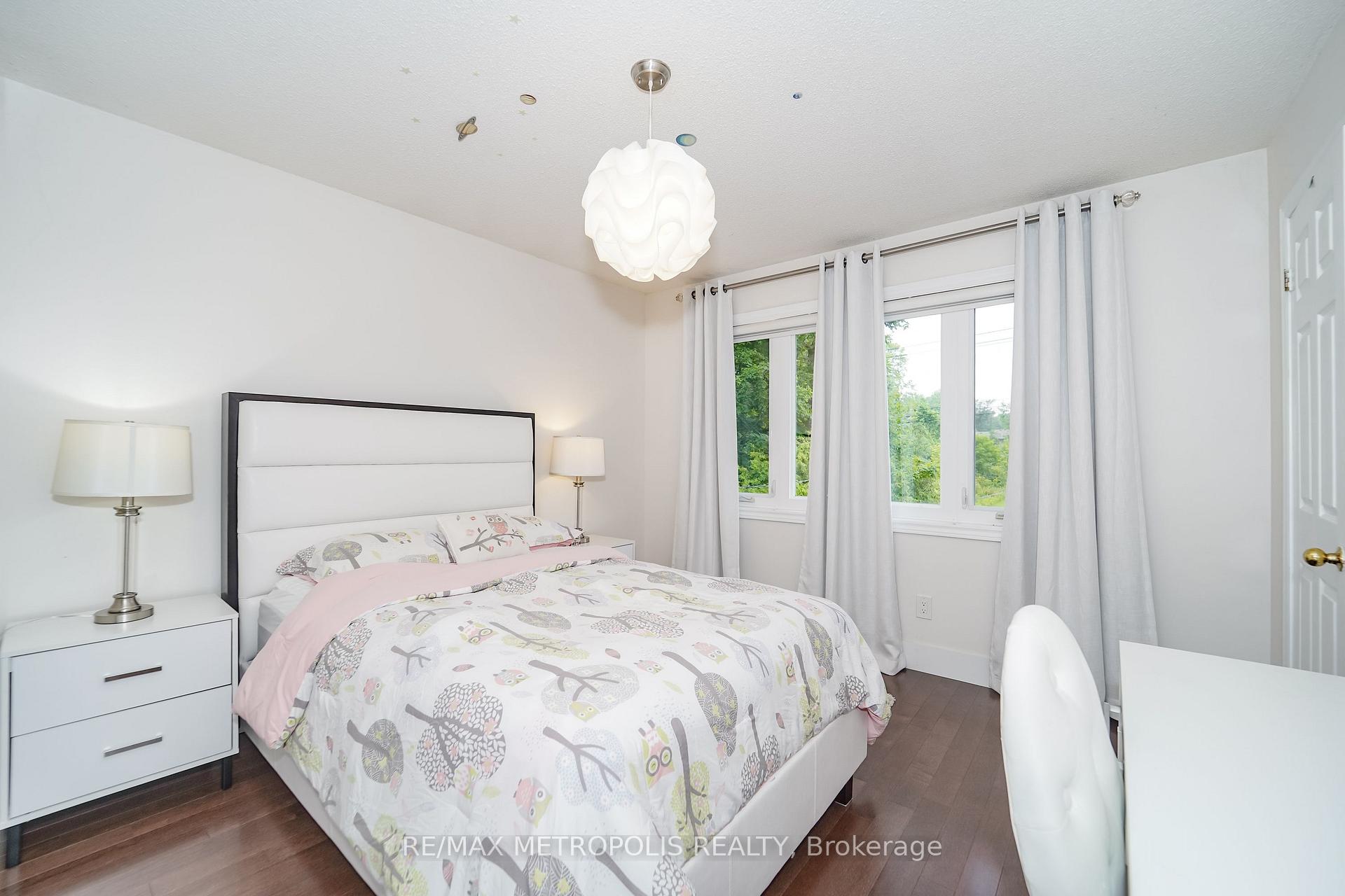 Photo 35 of 37 Bennett Road, Scarborough, West Hill — HOMEH