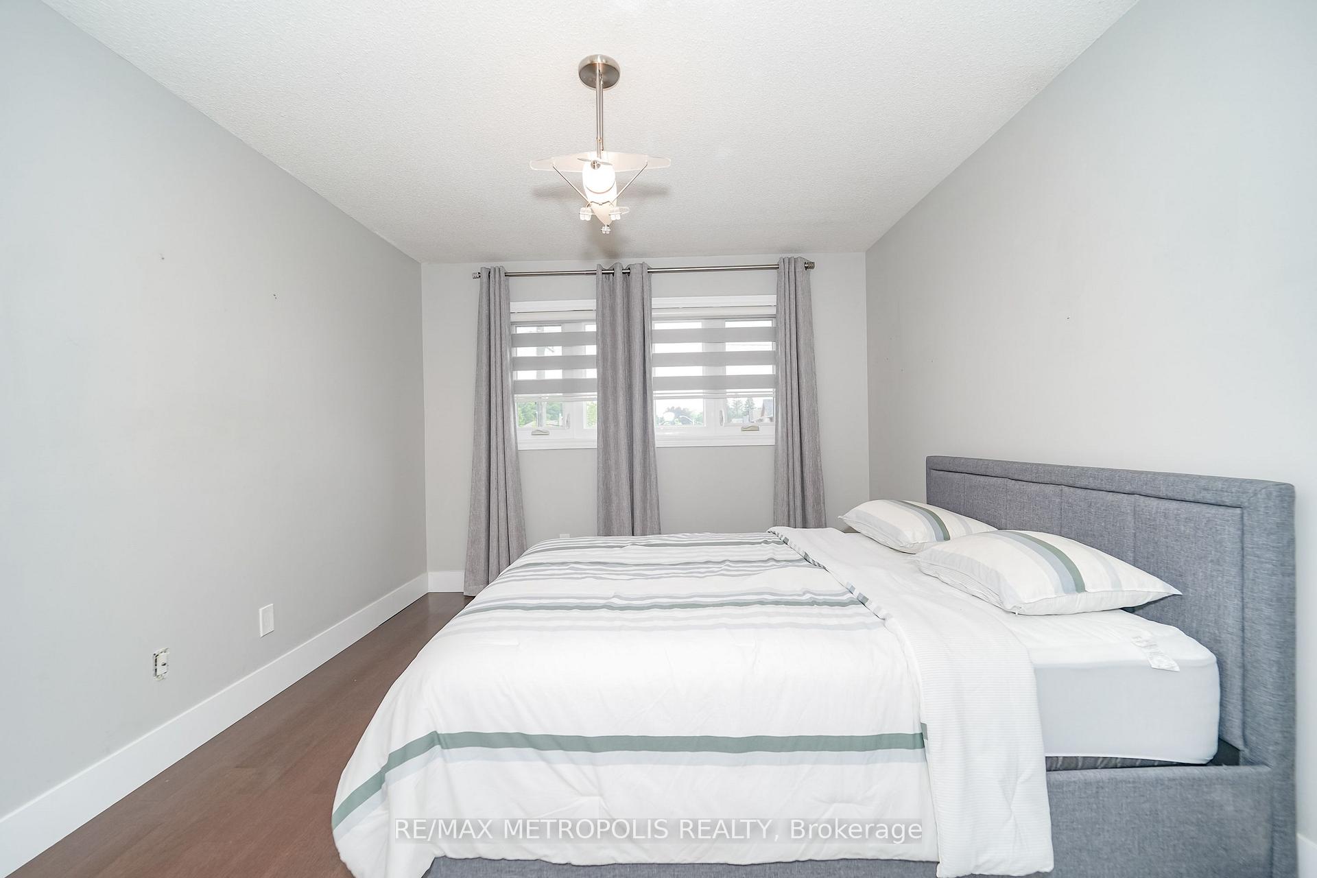 Photo 37 of 37 Bennett Road, Scarborough, West Hill — HOMEH