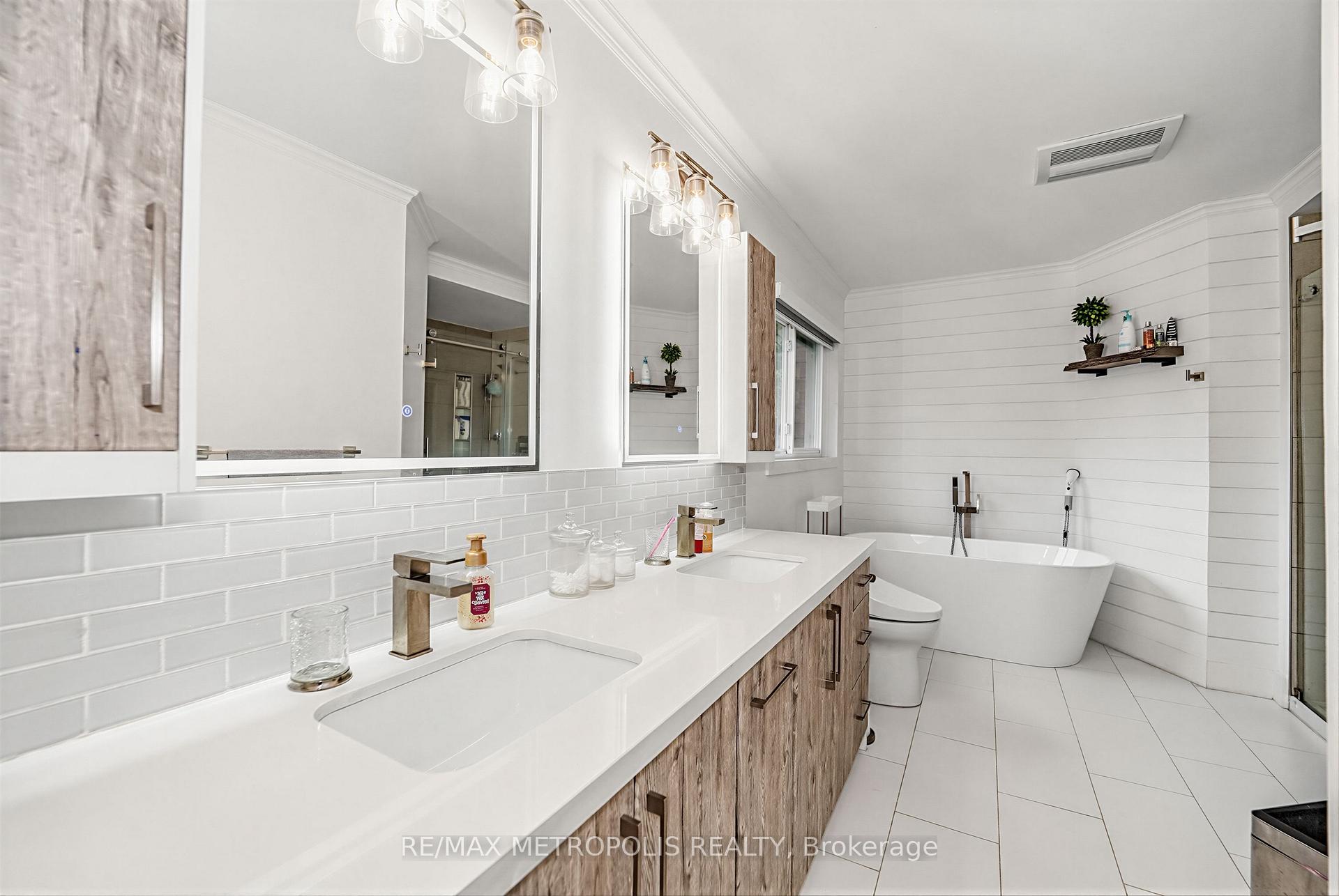 Photo 42 of 37 Bennett Road, Scarborough, West Hill — HOMEH