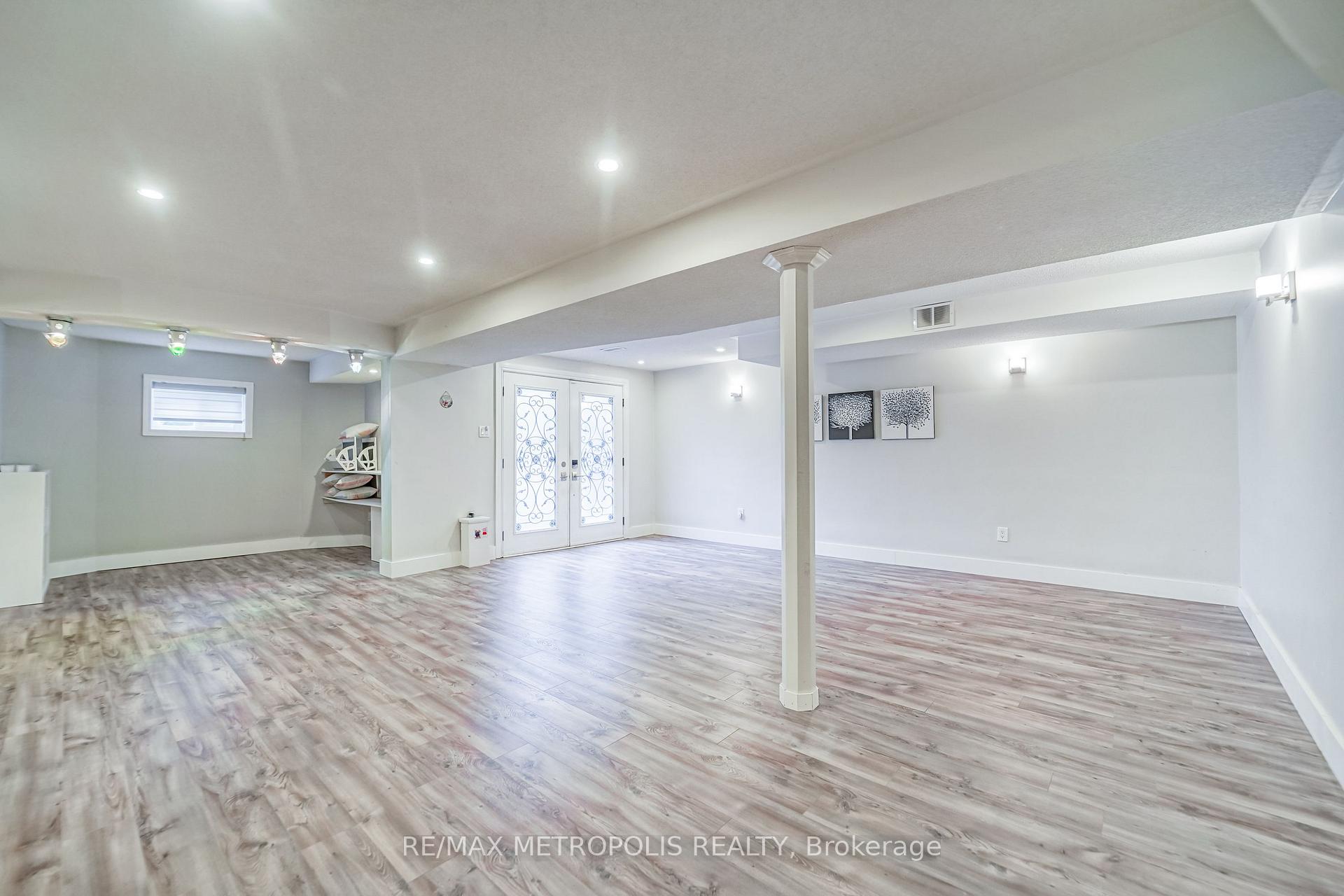 Photo 47 of 37 Bennett Road, Scarborough, West Hill — HOMEH