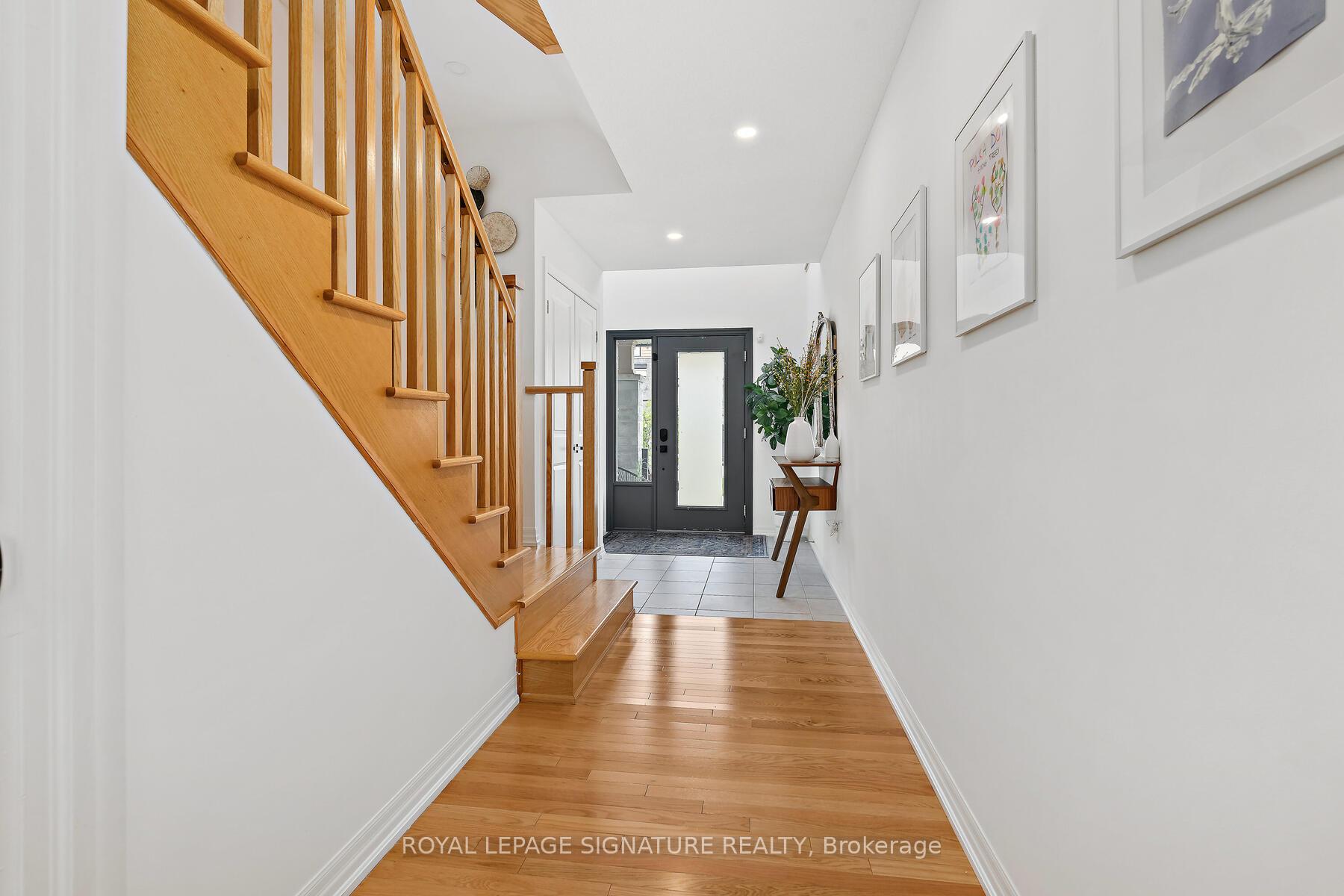 Photo 2 of 168 Tango Crescent, Newmarket, Woodland Hill — HOMEH