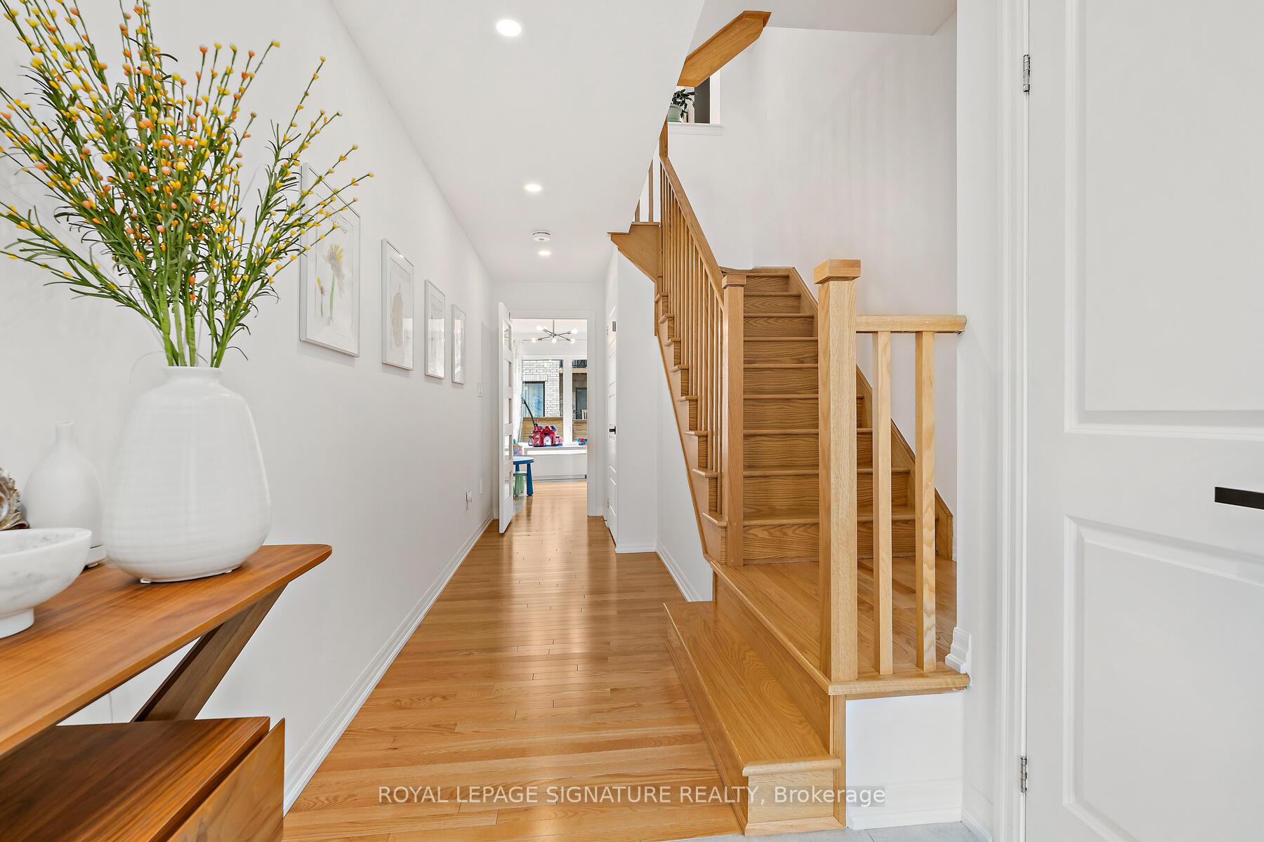 Photo 3 of 168 Tango Crescent, Newmarket, Woodland Hill — HOMEH
