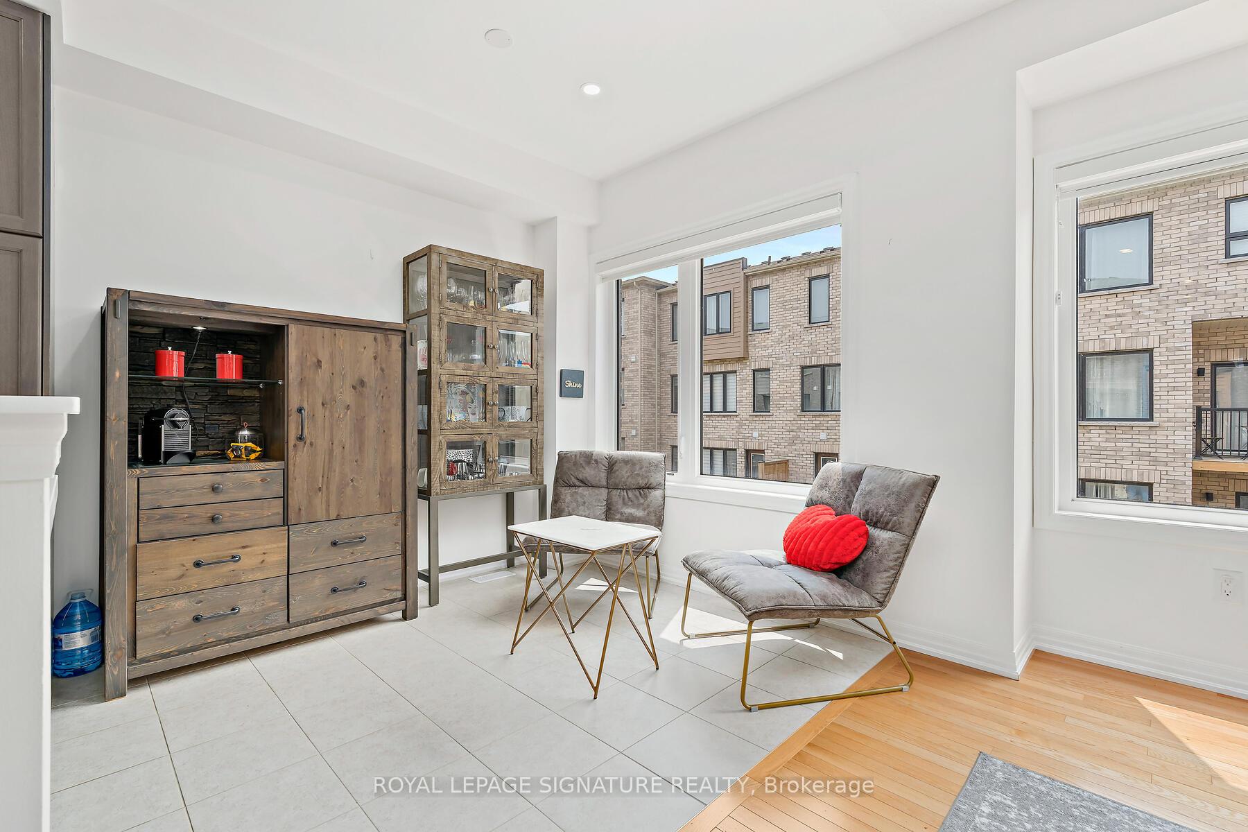 Photo 11 of 168 Tango Crescent, Newmarket, Woodland Hill — HOMEH