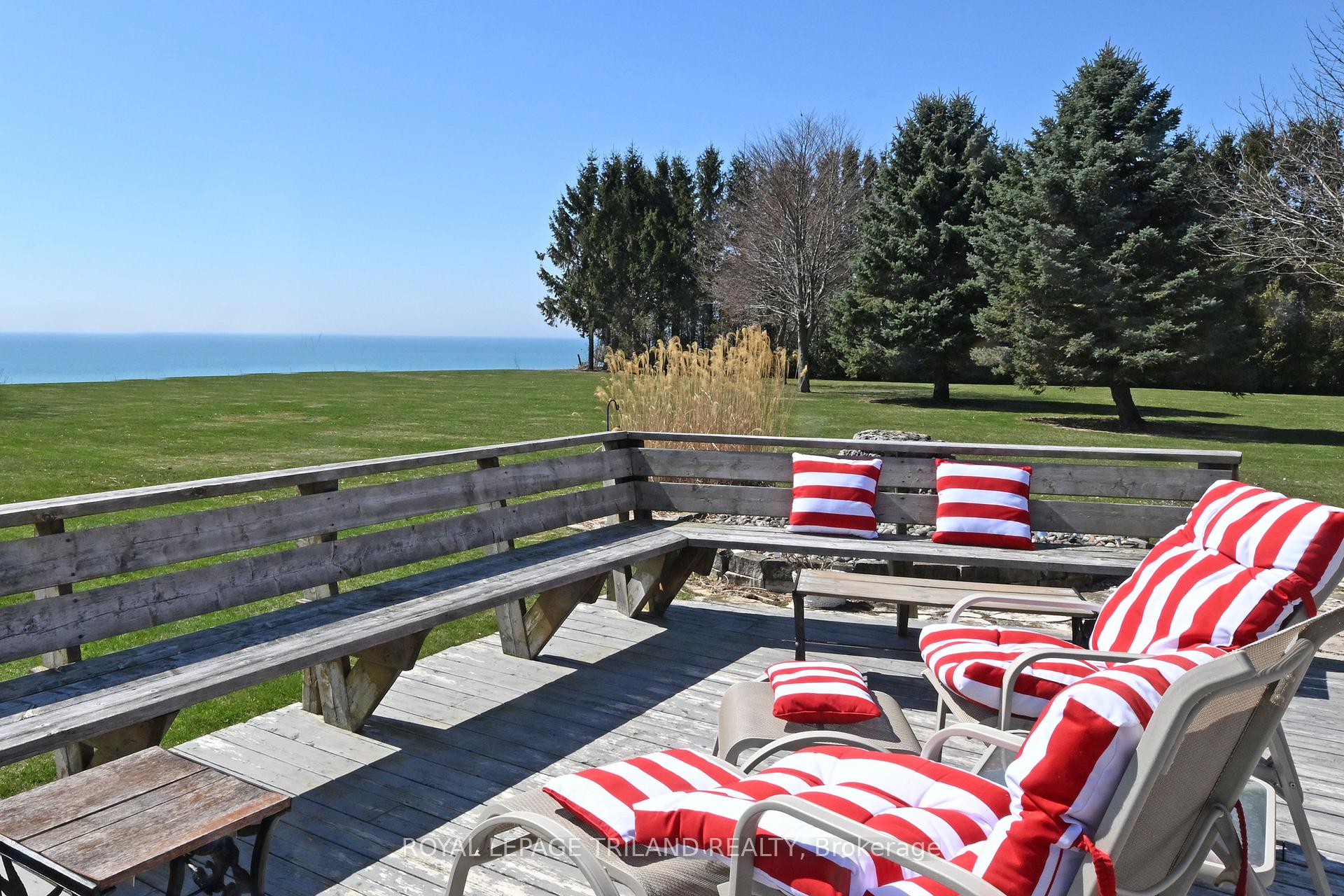 Photo 3 of 7154 Talbot Trail, Chatham-Kent, Blenheim — HOMEH