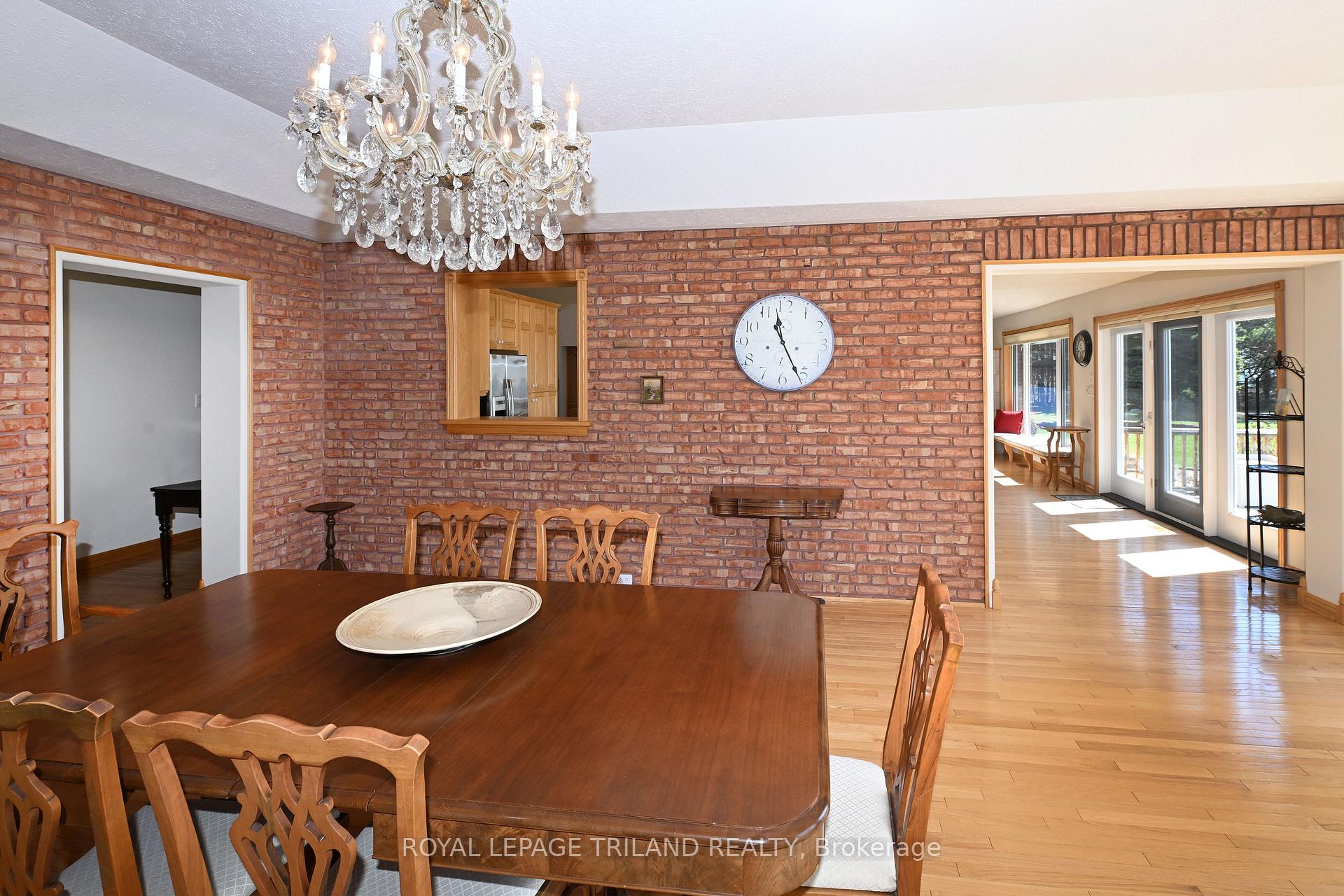 Photo 9 of 7154 Talbot Trail, Chatham-Kent, Blenheim — HOMEH