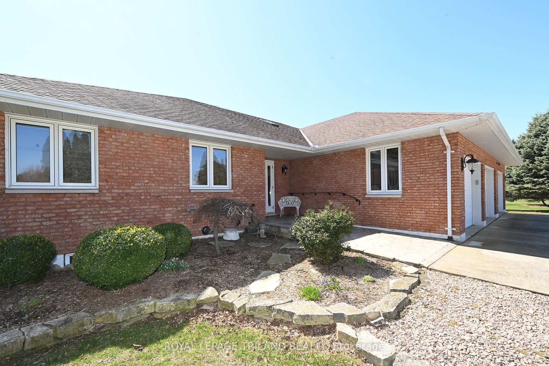 Photo 30 of 7154 Talbot Trail, Chatham-Kent, Blenheim — HOMEH
