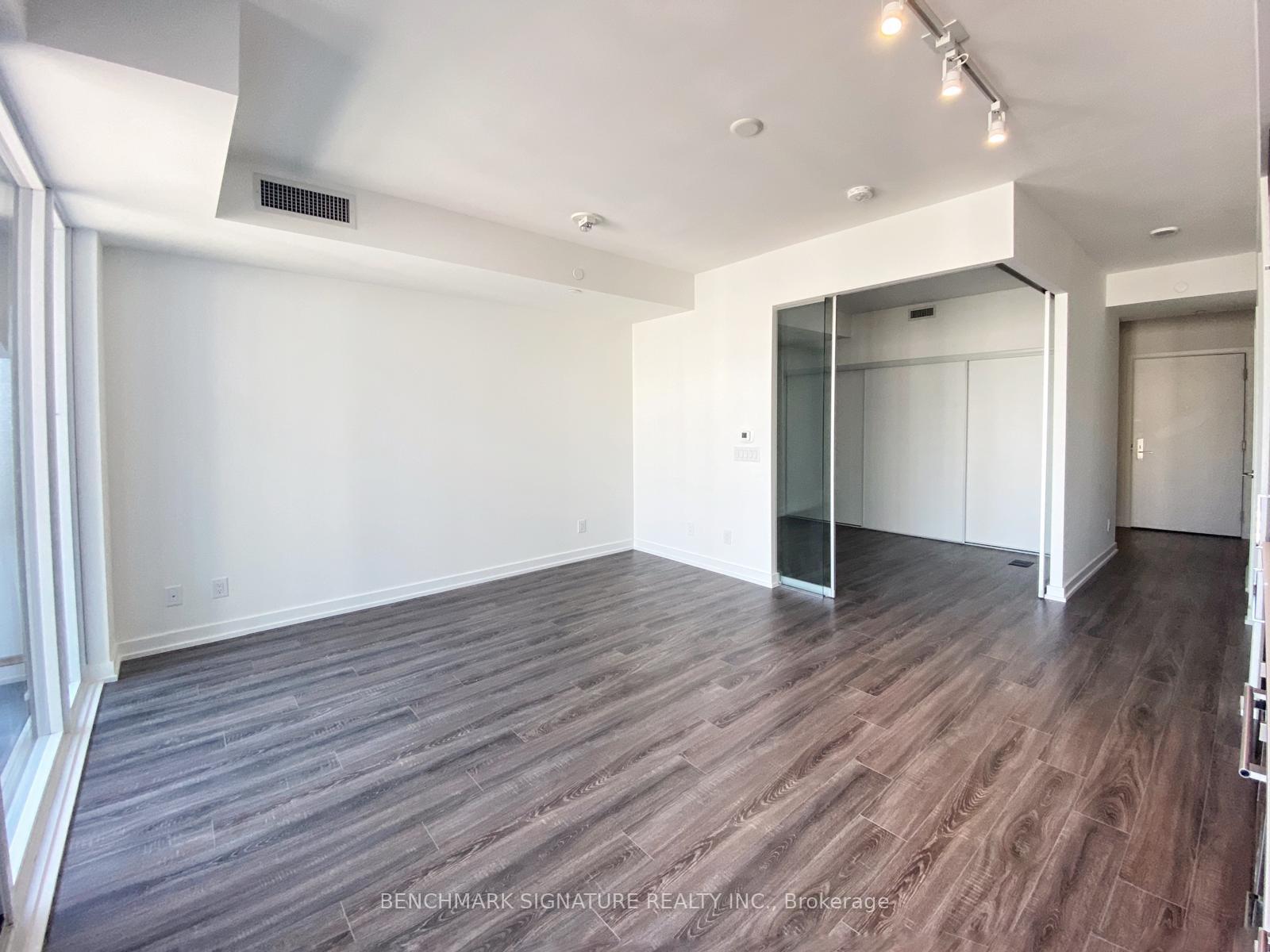 Photo 3 of Unit 1722, 20 Edward Street, Toronto, Bay Street Corridor — HOMEH