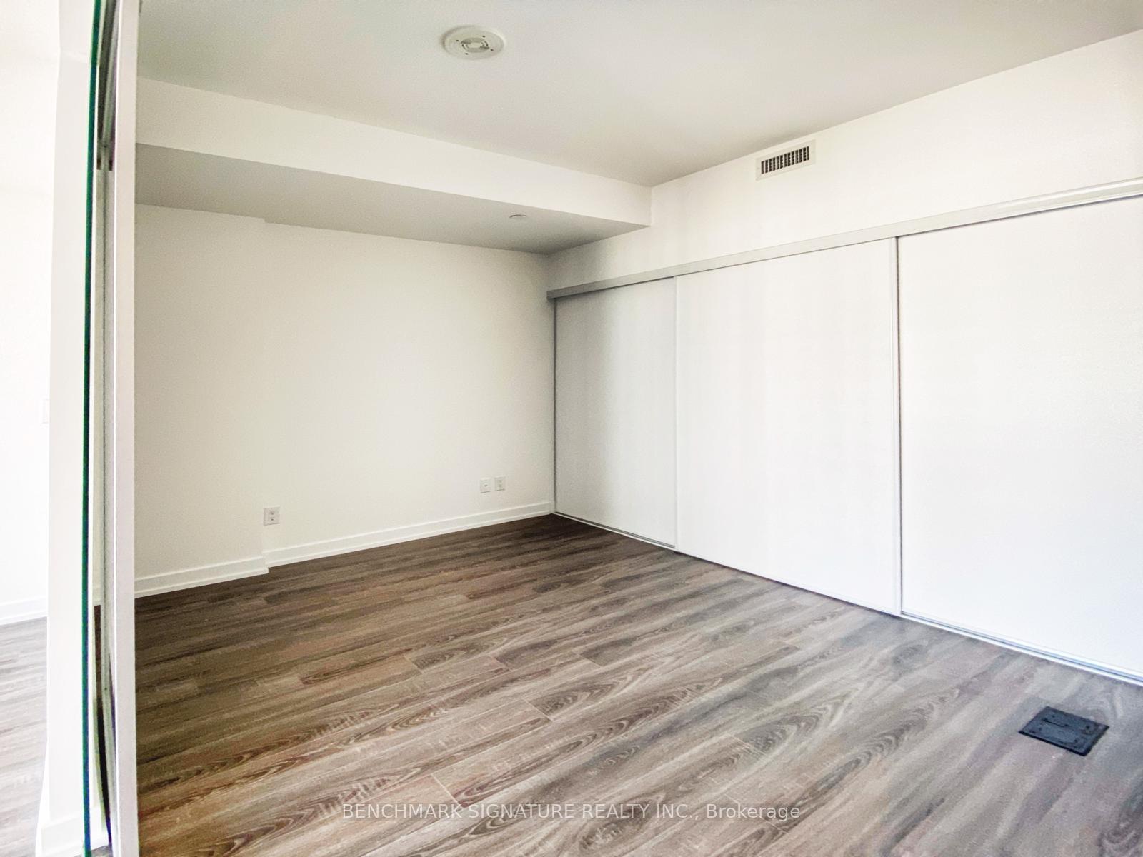 Photo 4 of Unit 1722, 20 Edward Street, Toronto, Bay Street Corridor — HOMEH