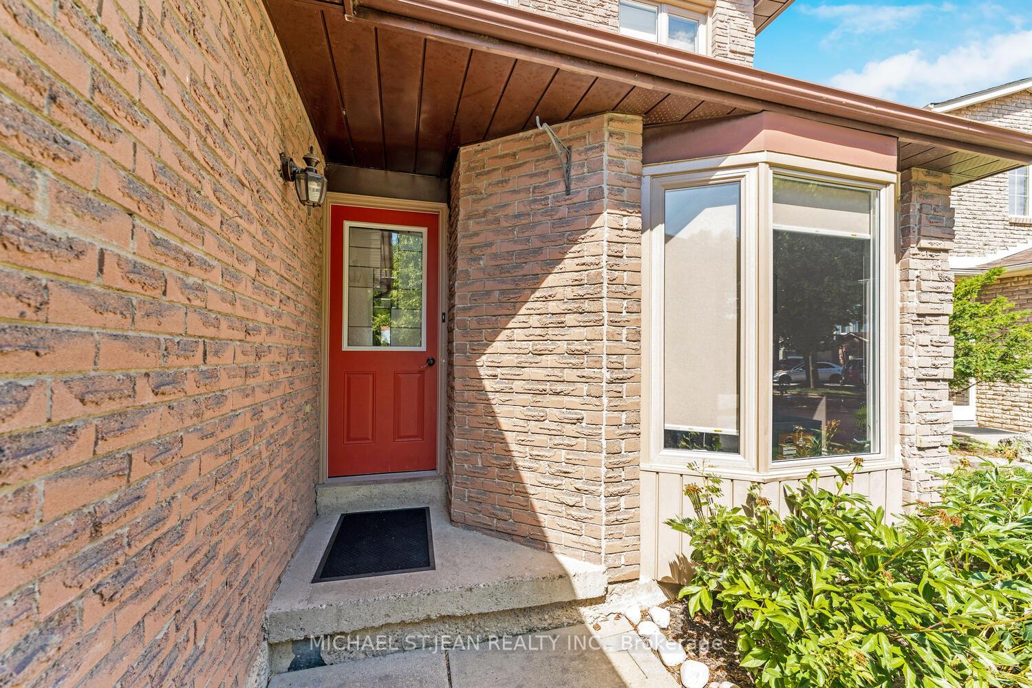 Photo 3 of 6582 Treviso Terrace, Mississauga, Meadowvale — HOMEH
