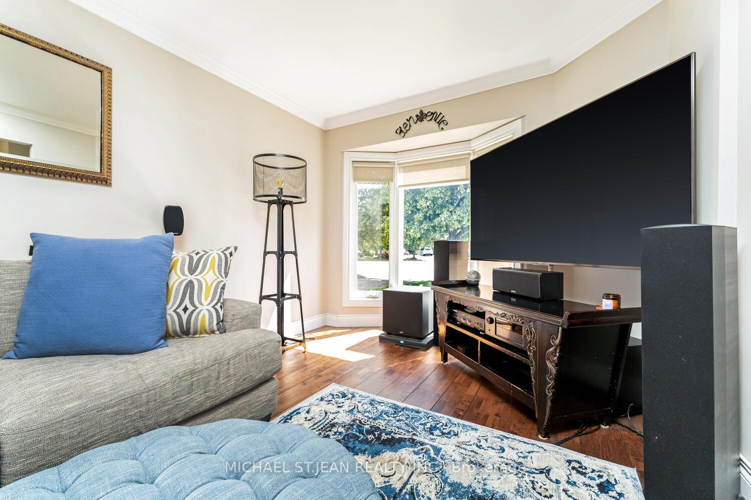 Photo 6 of 6582 Treviso Terrace, Mississauga, Meadowvale — HOMEH