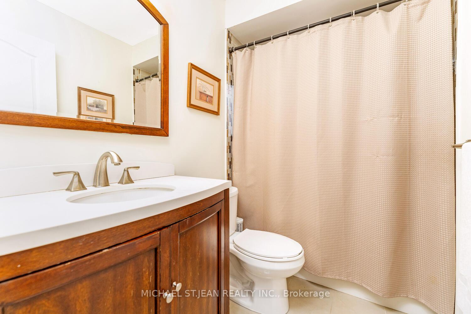 Photo 10 of 6582 Treviso Terrace, Mississauga, Meadowvale — HOMEH