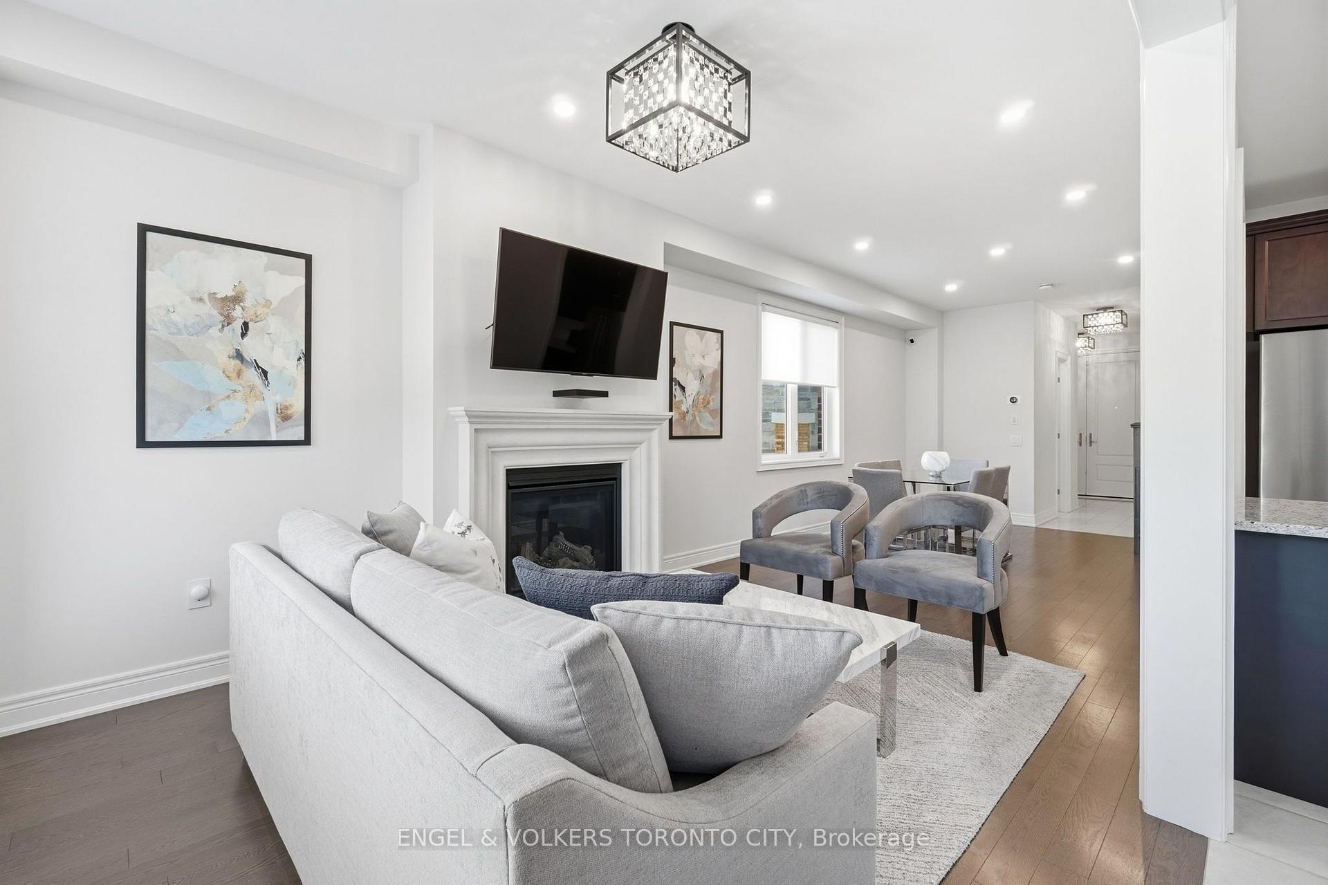 Photo 13 of 78 Drizzel Crescent, Richmond Hill, Oak Ridges — HOMEH