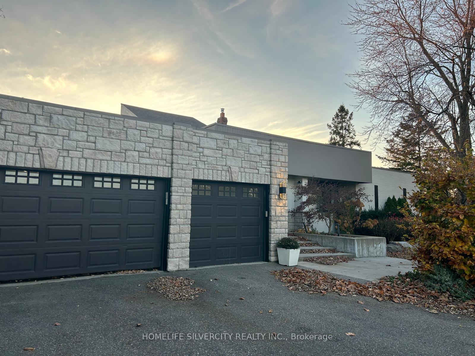 Photo 2 of Unit Upper level, 37 Michelangelo Boulevard, Brampton, Toronto Gore Rural Estate — HOMEH