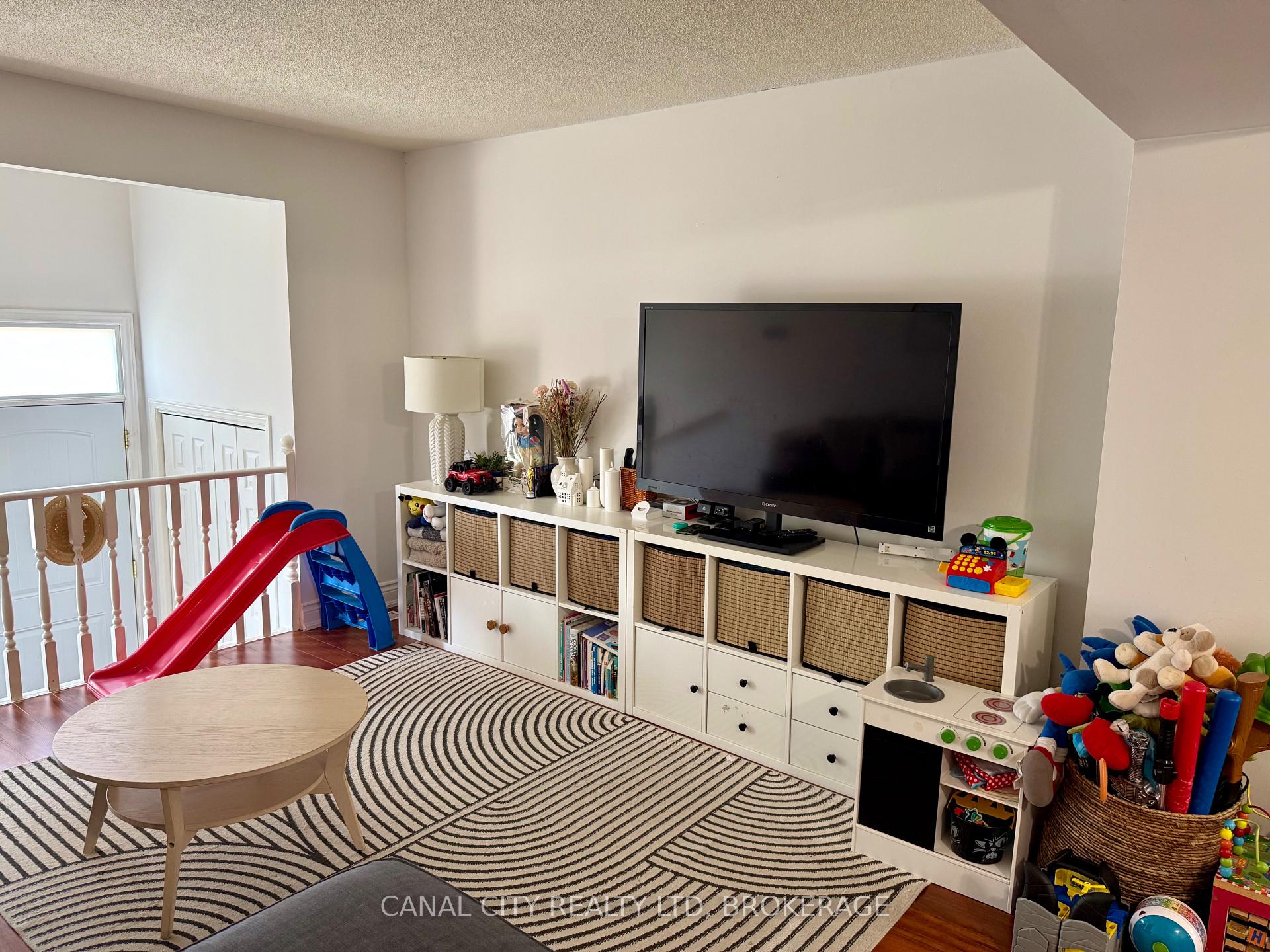 Photo 7 of 29 Baxter Crescent, Thorold, Confederation Heights — HOMEH