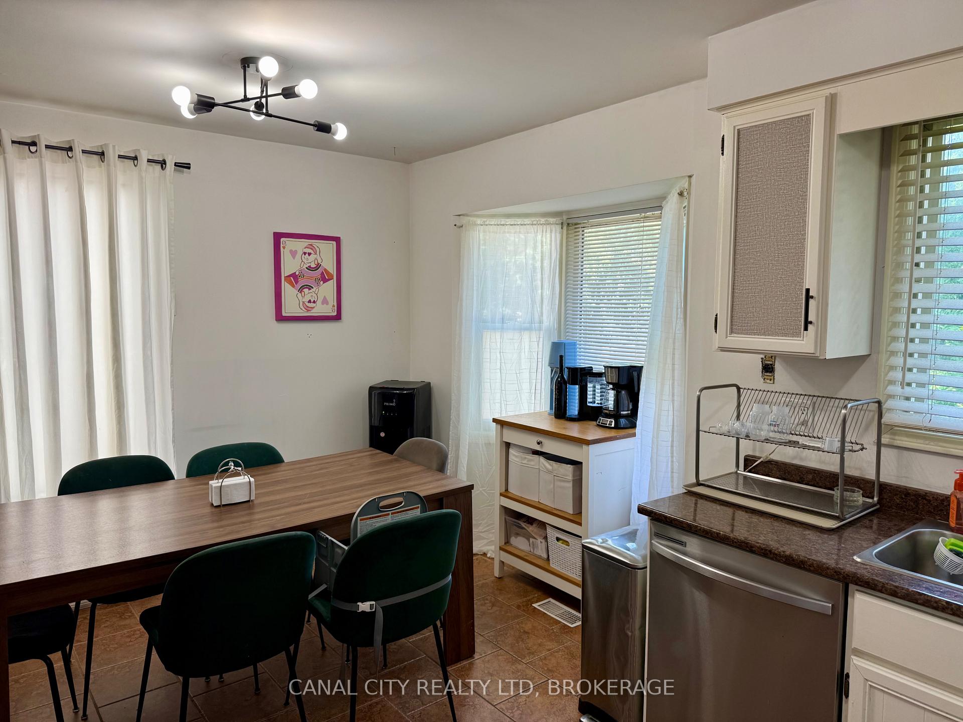 Photo 9 of 29 Baxter Crescent, Thorold, Confederation Heights — HOMEH