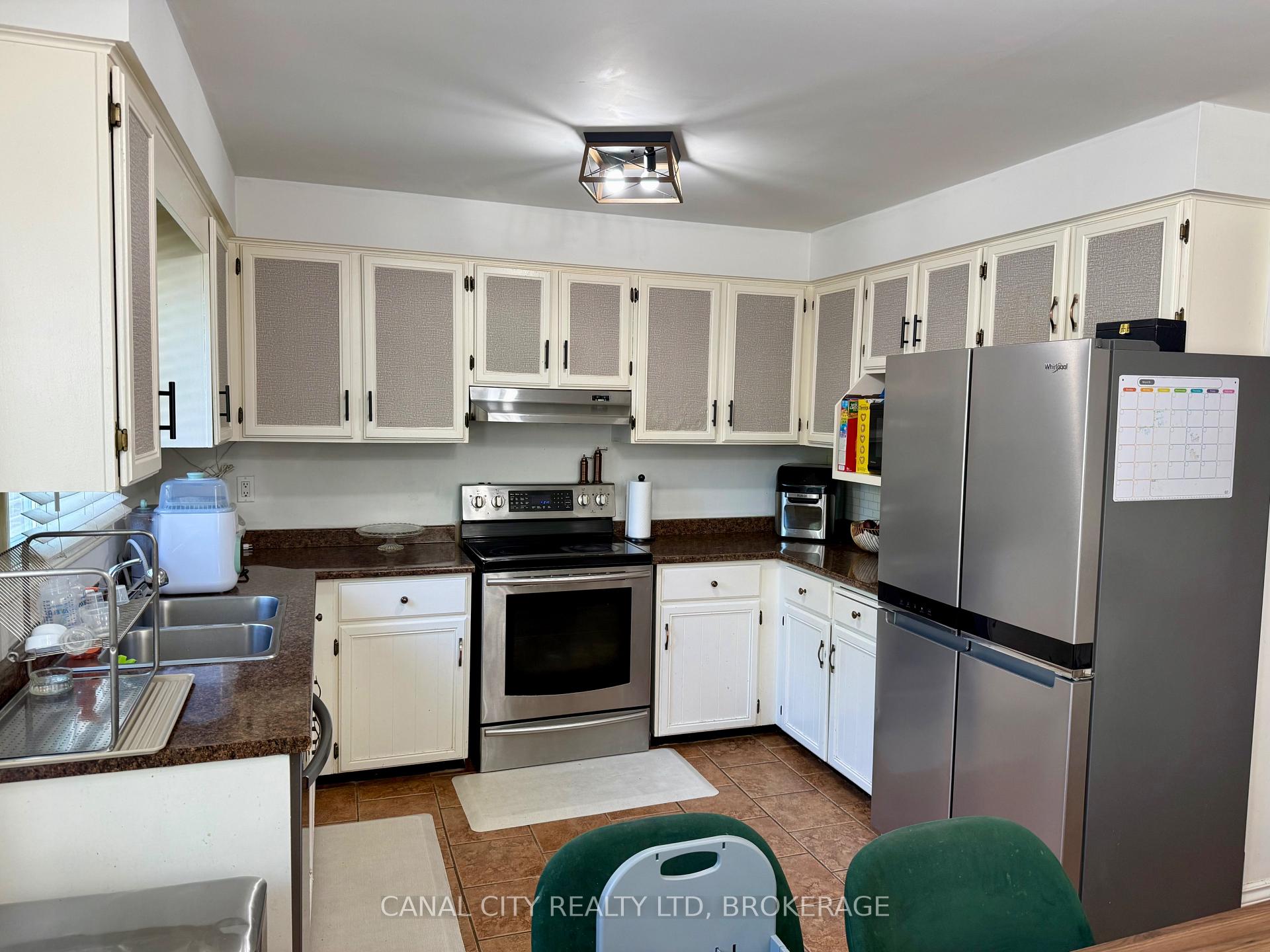 Photo 11 of 29 Baxter Crescent, Thorold, Confederation Heights — HOMEH