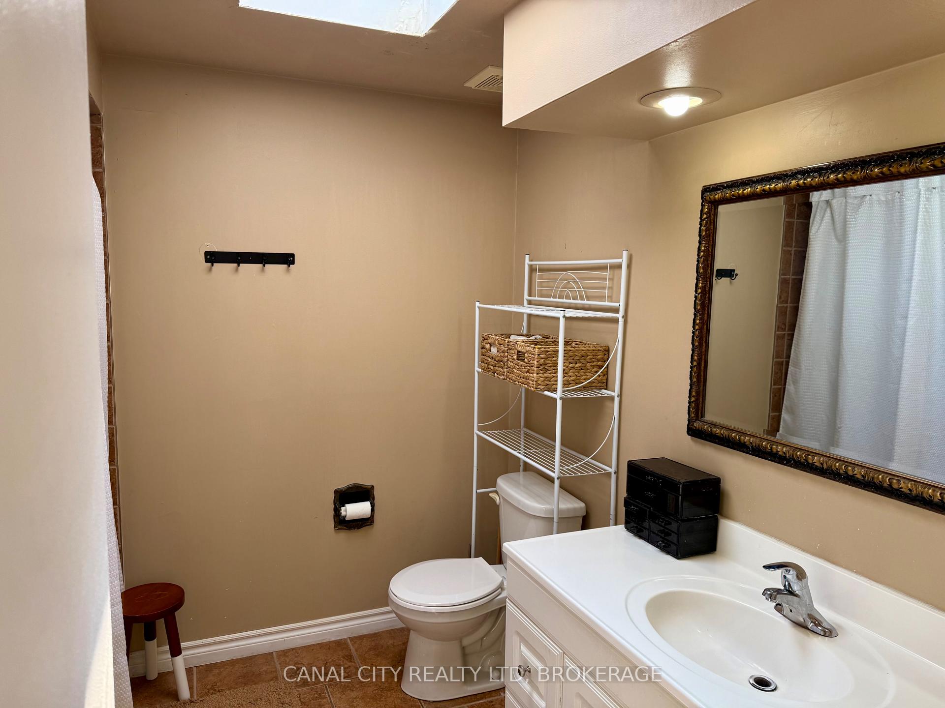 Photo 18 of 29 Baxter Crescent, Thorold, Confederation Heights — HOMEH