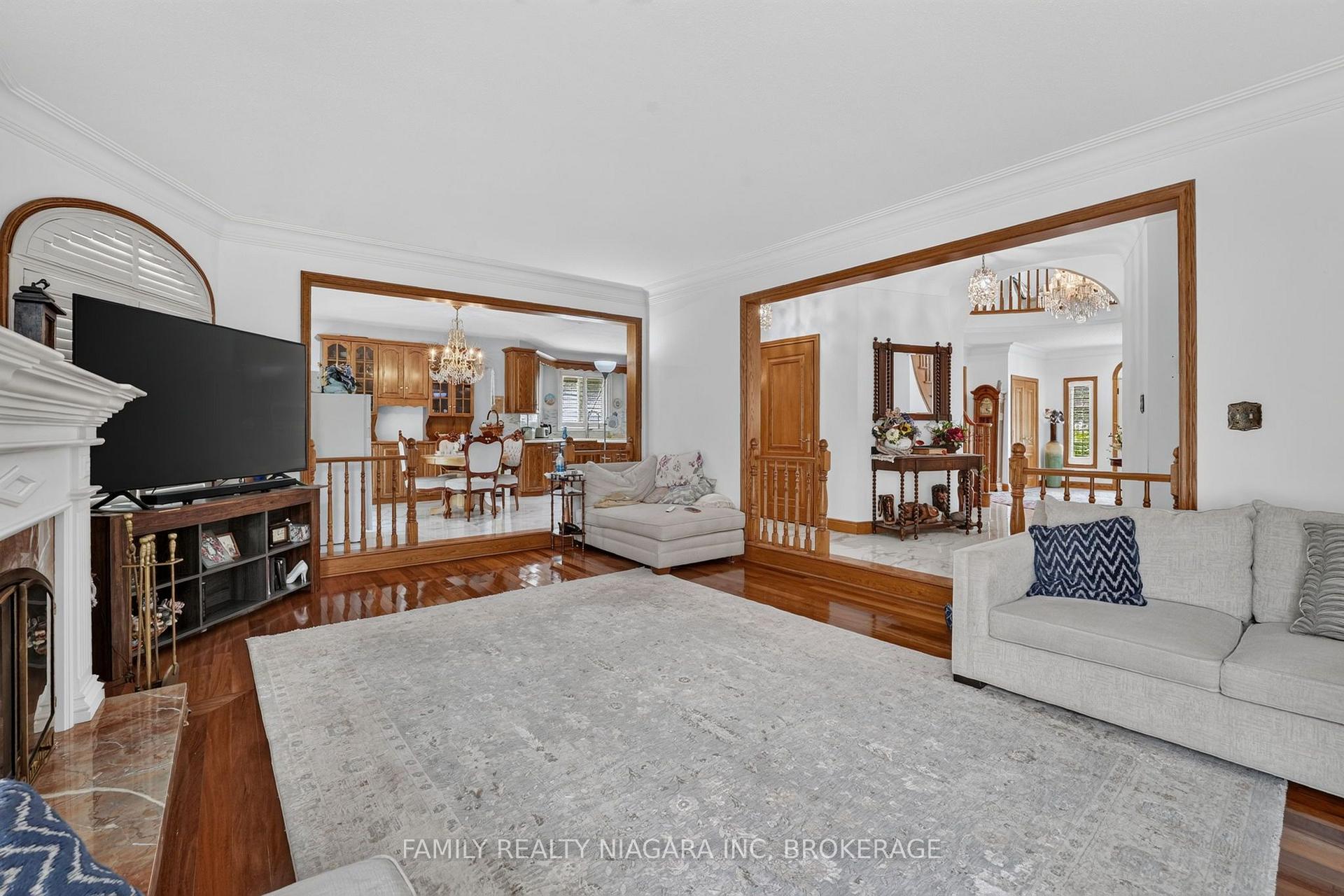 Photo 16 of 6820 Mountain Road, Niagara Falls, Stamford — HOMEH