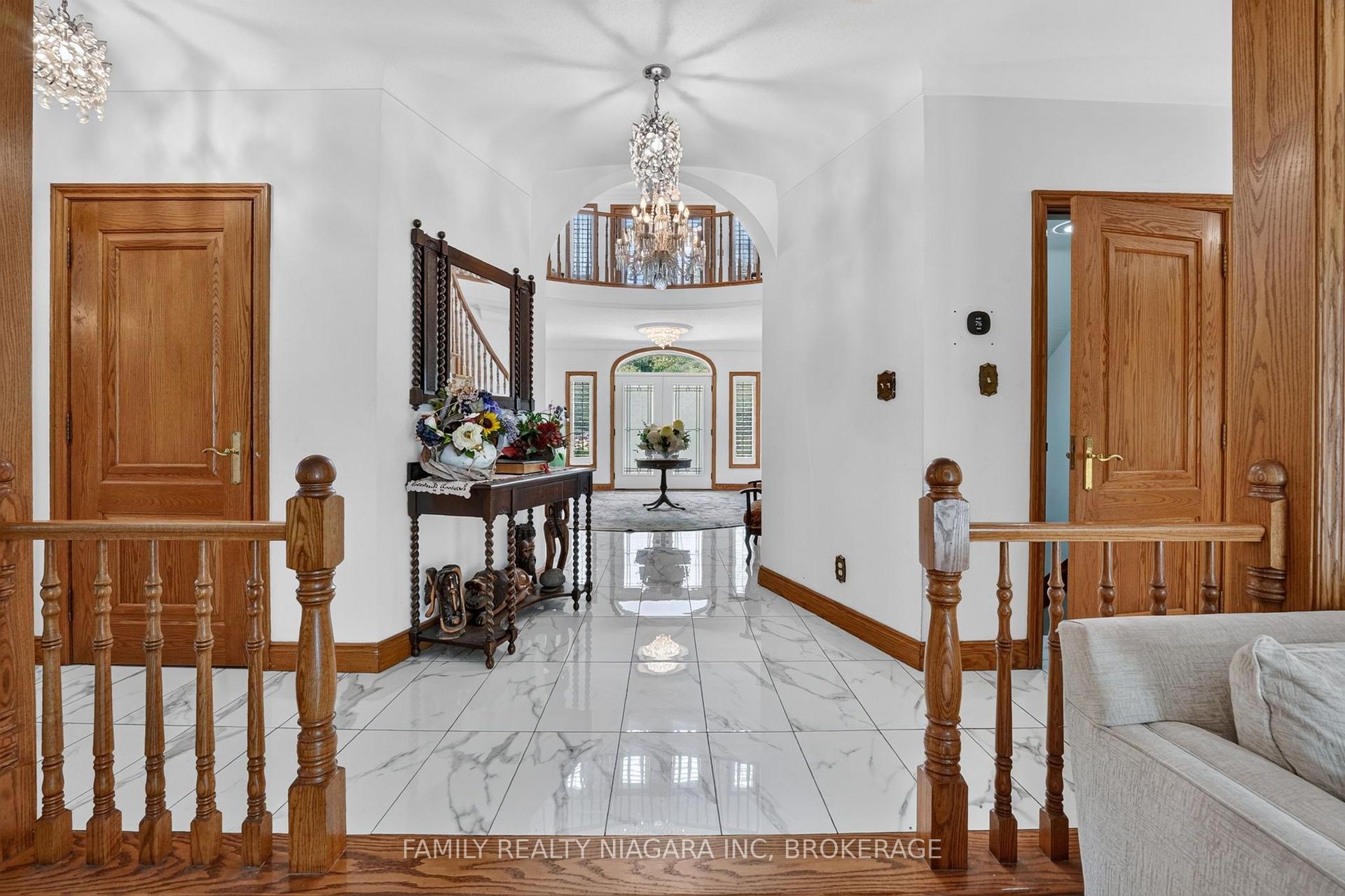 Photo 17 of 6820 Mountain Road, Niagara Falls, Stamford — HOMEH