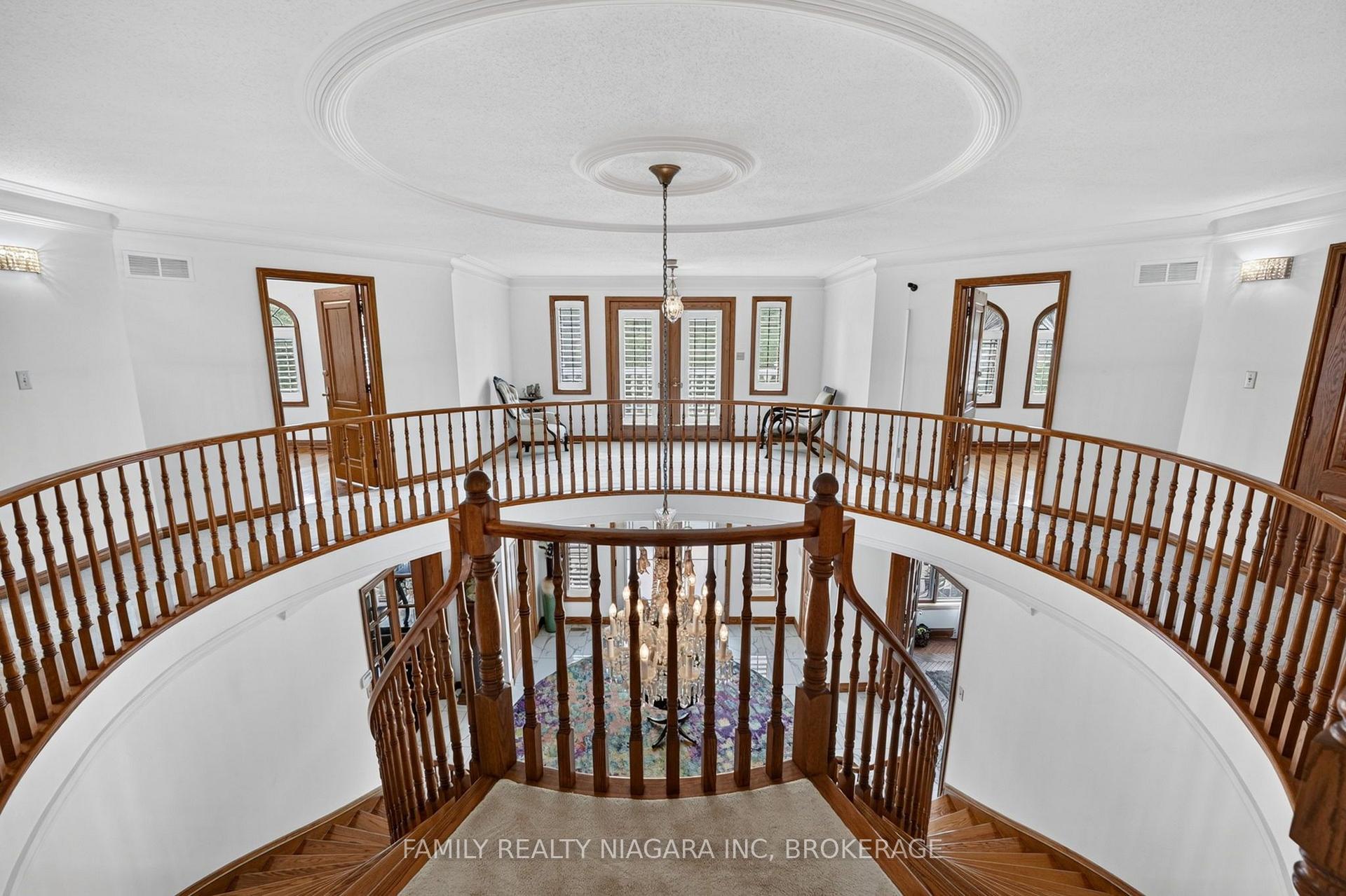 Photo 19 of 6820 Mountain Road, Niagara Falls, Stamford — HOMEH
