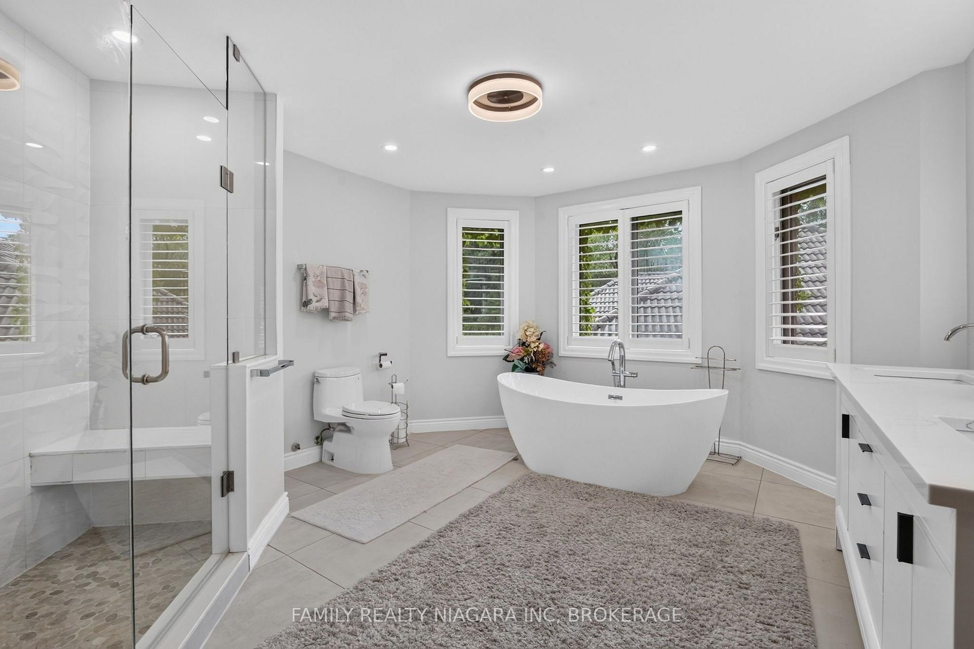 Photo 21 of 6820 Mountain Road, Niagara Falls, Stamford — HOMEH