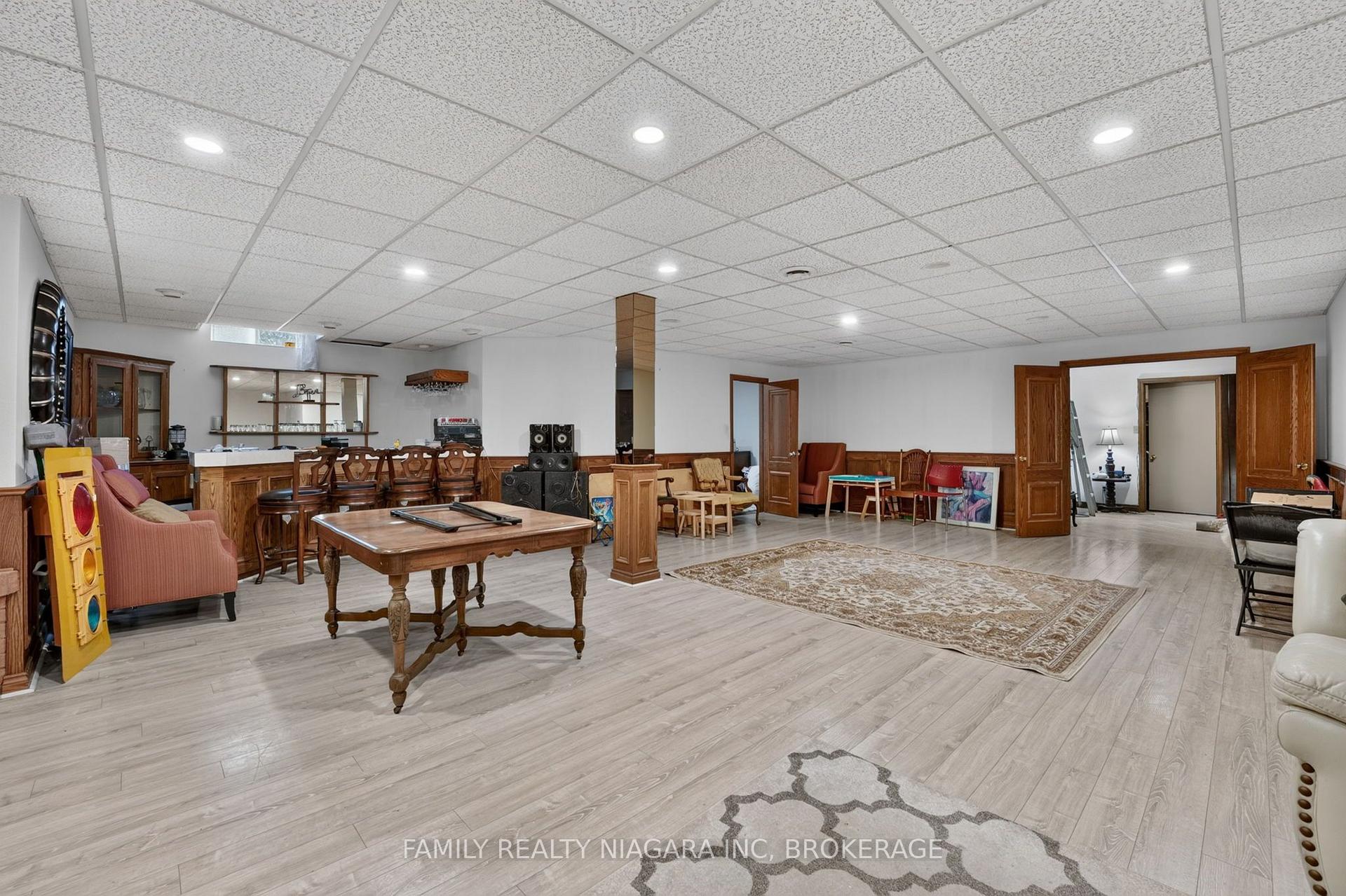 Photo 31 of 6820 Mountain Road, Niagara Falls, Stamford — HOMEH