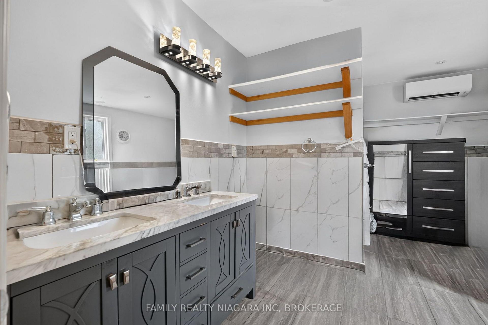 Photo 35 of 6820 Mountain Road, Niagara Falls, Stamford — HOMEH