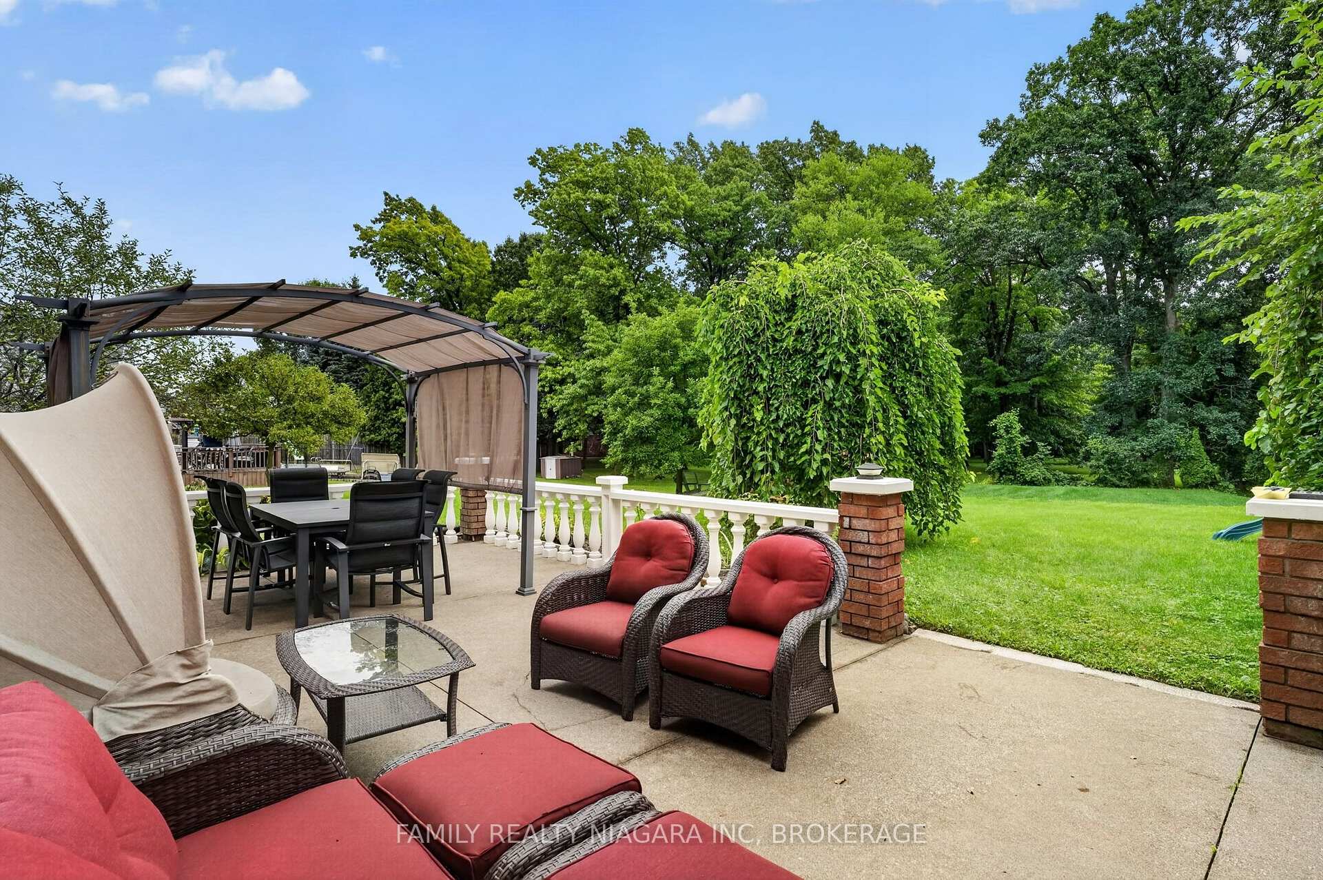 Photo 40 of 6820 Mountain Road, Niagara Falls, Stamford — HOMEH