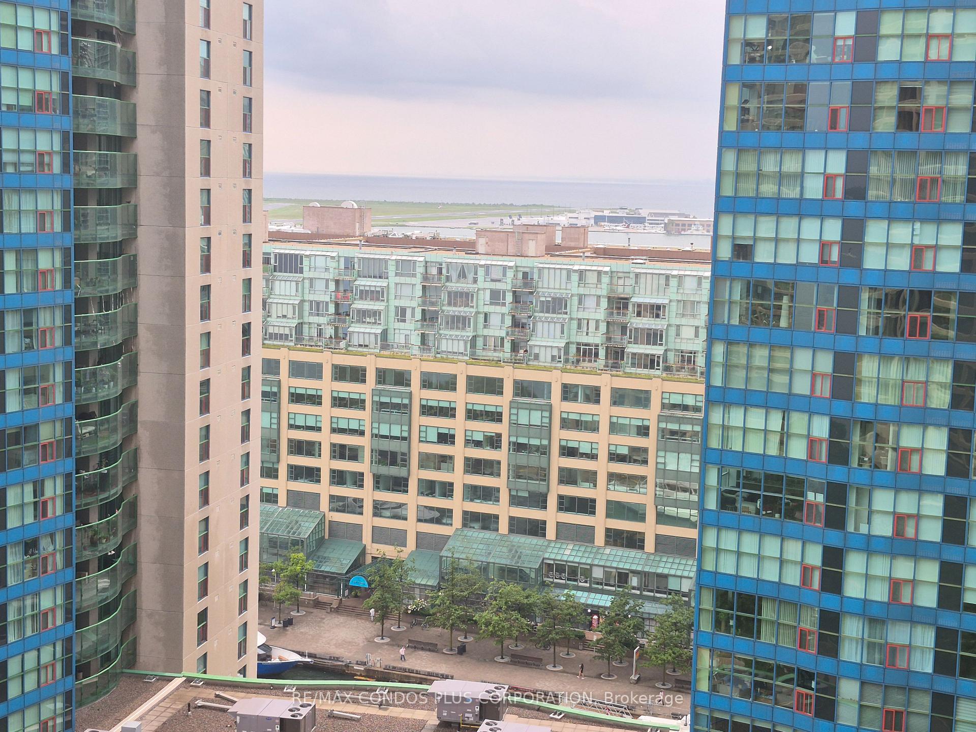 Photo 6 of Unit 1914, 55 Harbour Square, Toronto, Waterfront Communities — HOMEH