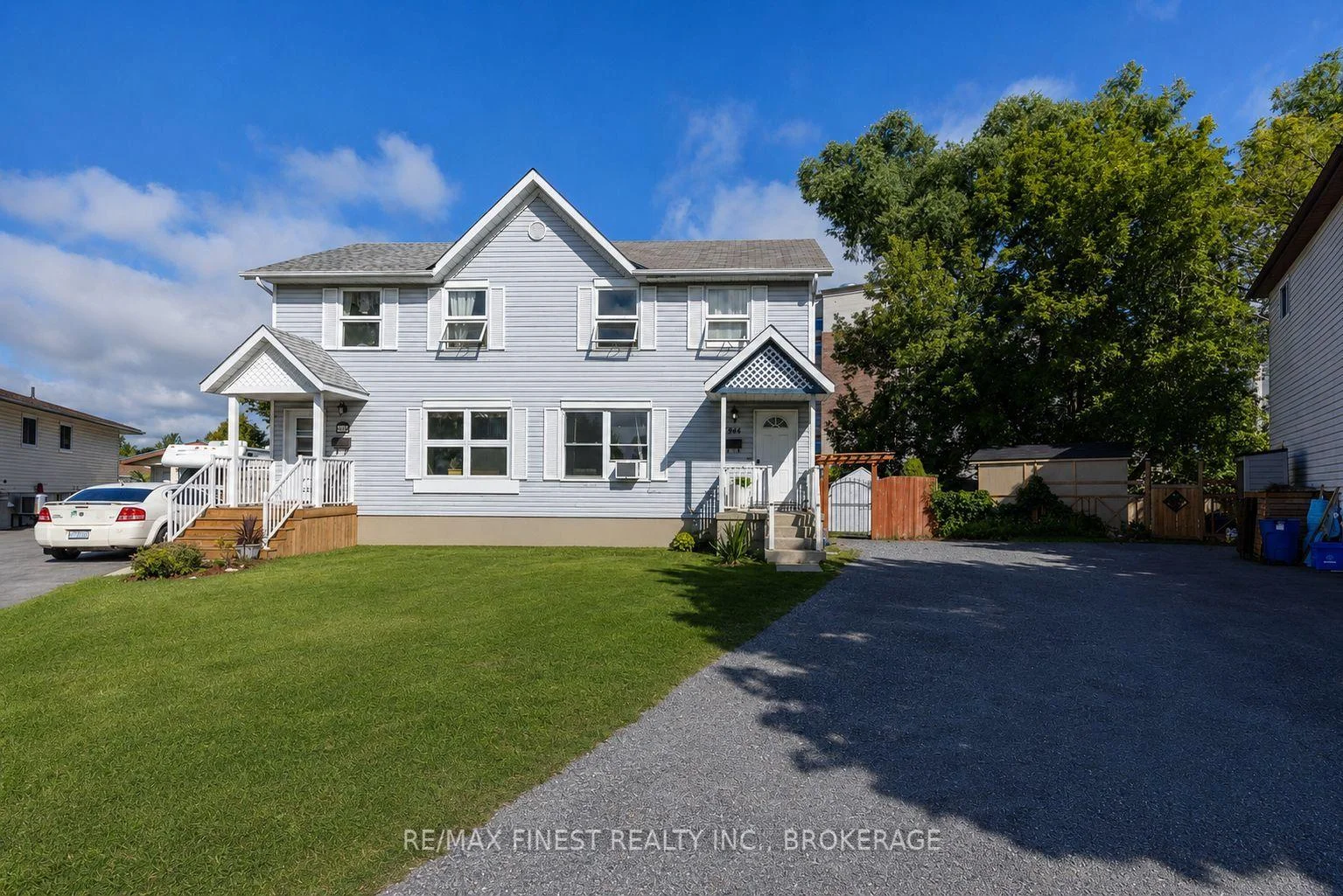Photo 4 of 944 Uxbridge Crescent, Kingston, East Gardiners Rd — HOMEH