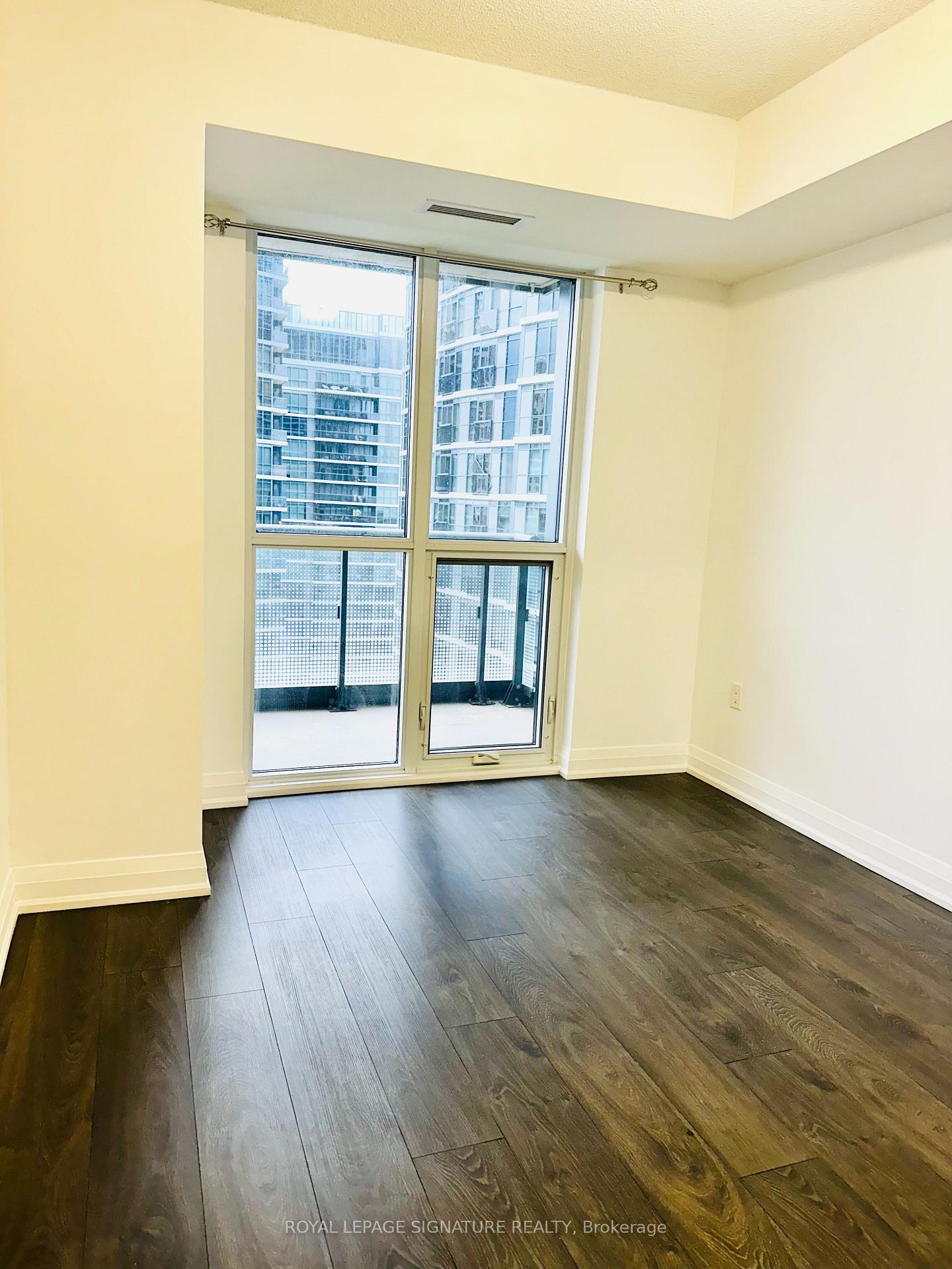 Photo 13 of Unit 1704, 30 Gibbs Road, Etobicoke, Islington-City Centre West — HOMEH