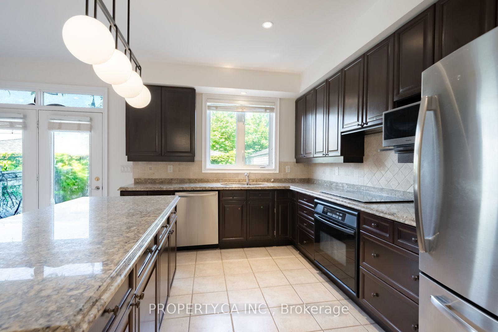Photo 14 of 50 Winners Circle, Toronto, The Beaches — HOMEH