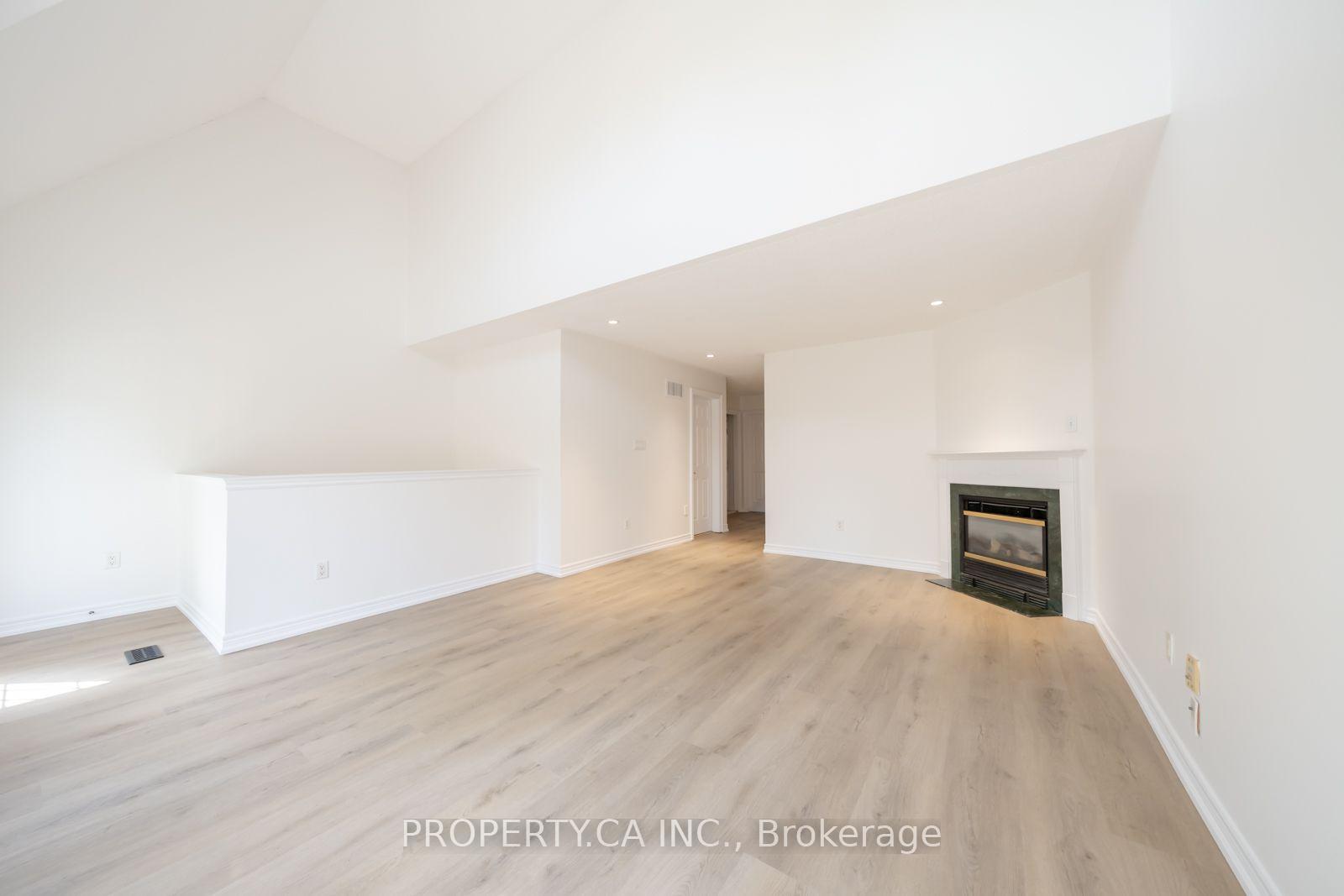 Photo 20 of 50 Winners Circle, Toronto, The Beaches — HOMEH