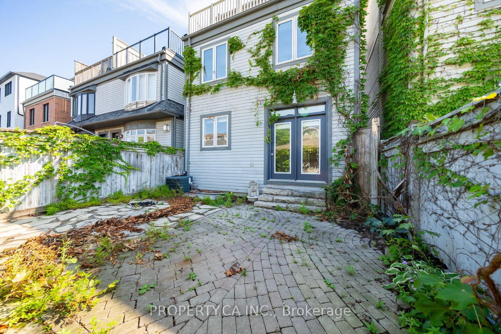 Photo 39 of 50 Winners Circle, Toronto, The Beaches — HOMEH