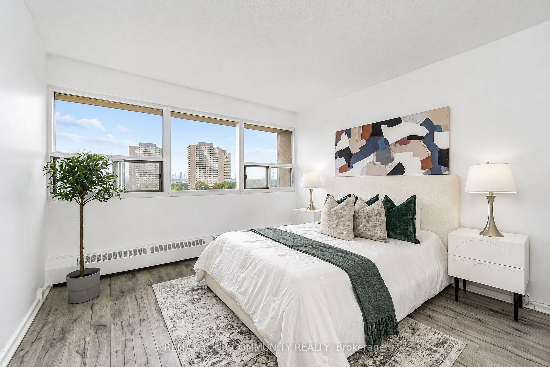 Photo 12 of Unit 1105, 100 Leeward Glenway, Toronto, Flemingdon Park — HOMEH