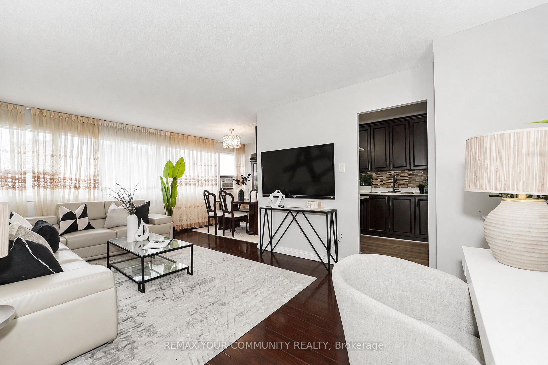 Photo 17 of Unit 1105, 100 Leeward Glenway, Toronto, Flemingdon Park — HOMEH