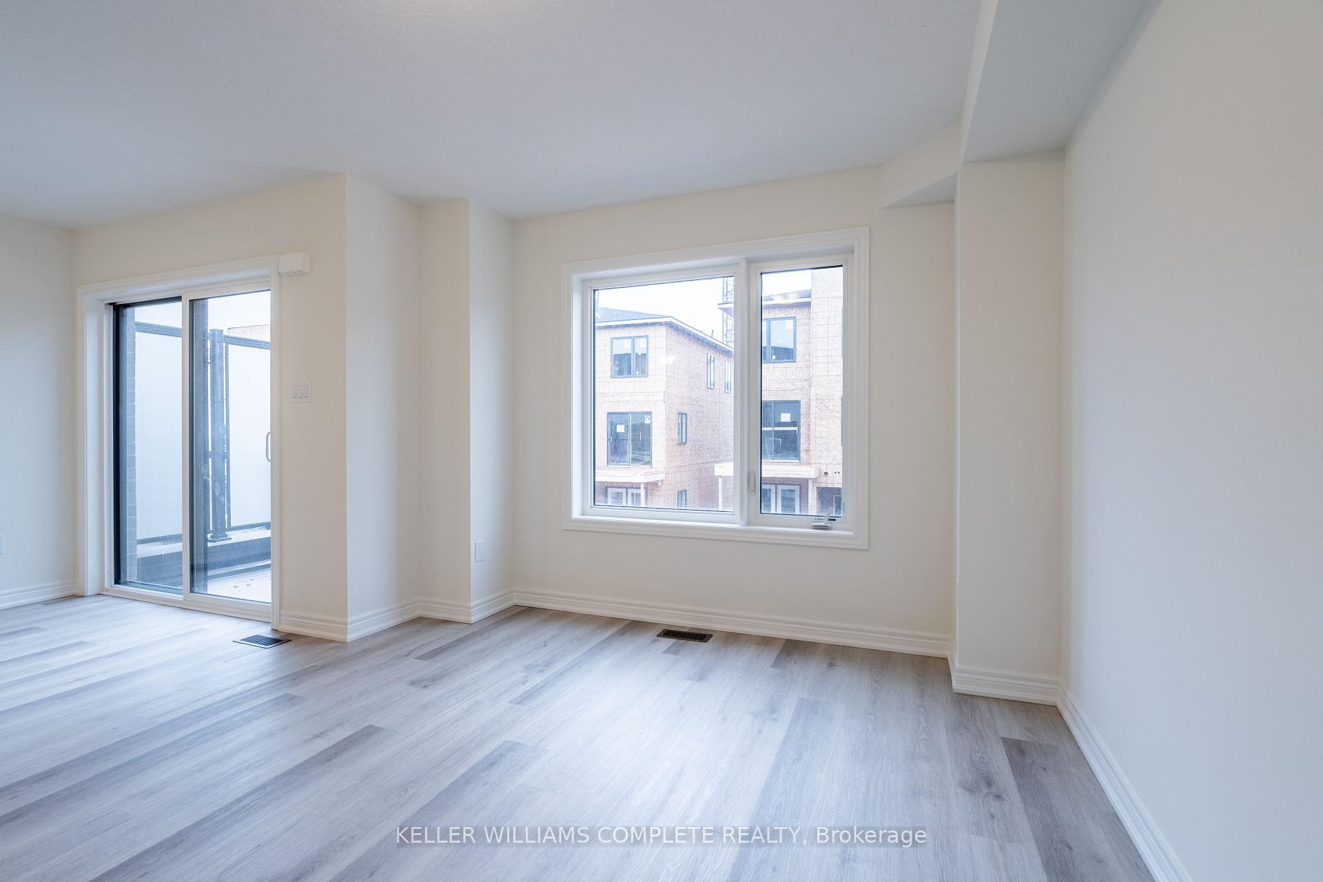 Photo 17 of 23 Dryden Lane, Hamilton, McQuesten — HOMEH