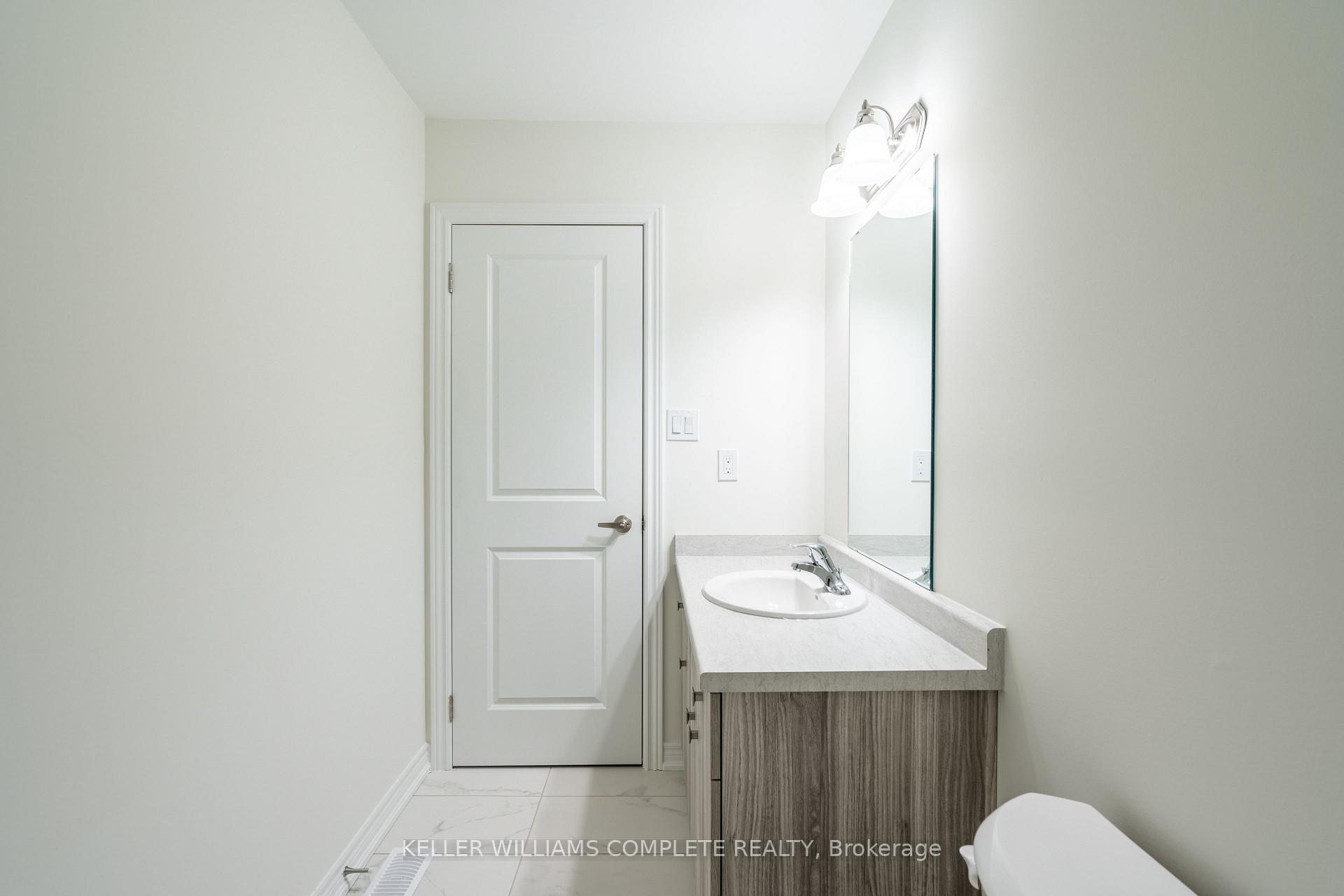 Photo 31 of 23 Dryden Lane, Hamilton, McQuesten — HOMEH