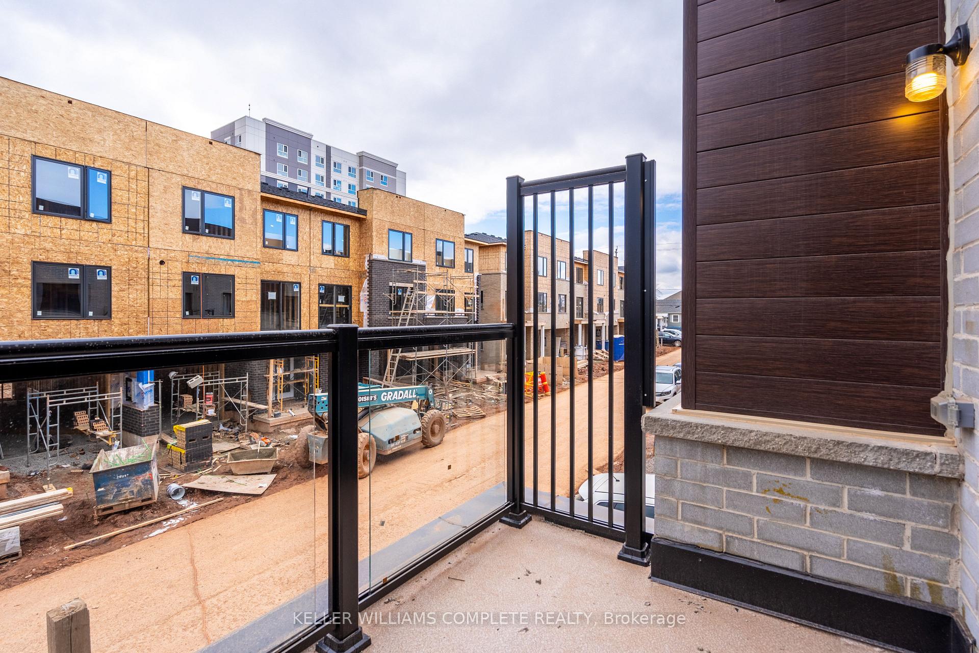 Photo 46 of 23 Dryden Lane, Hamilton, McQuesten — HOMEH
