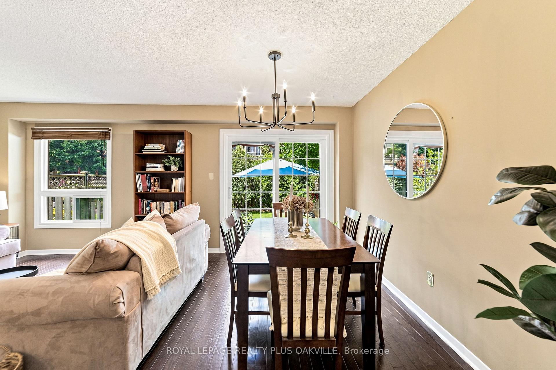 Photo 13 of 1221 Hedgestone Crescent, Oakville, Glen Abbey — HOMEH