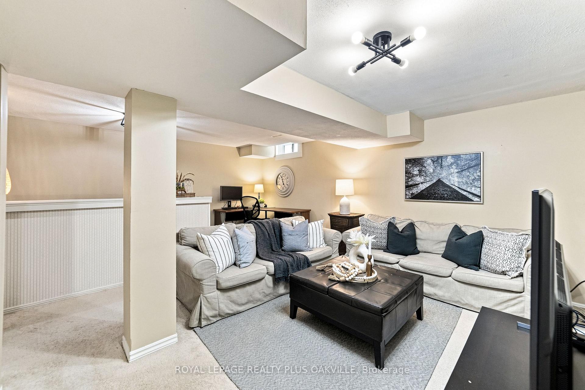 Photo 28 of 1221 Hedgestone Crescent, Oakville, Glen Abbey — HOMEH
